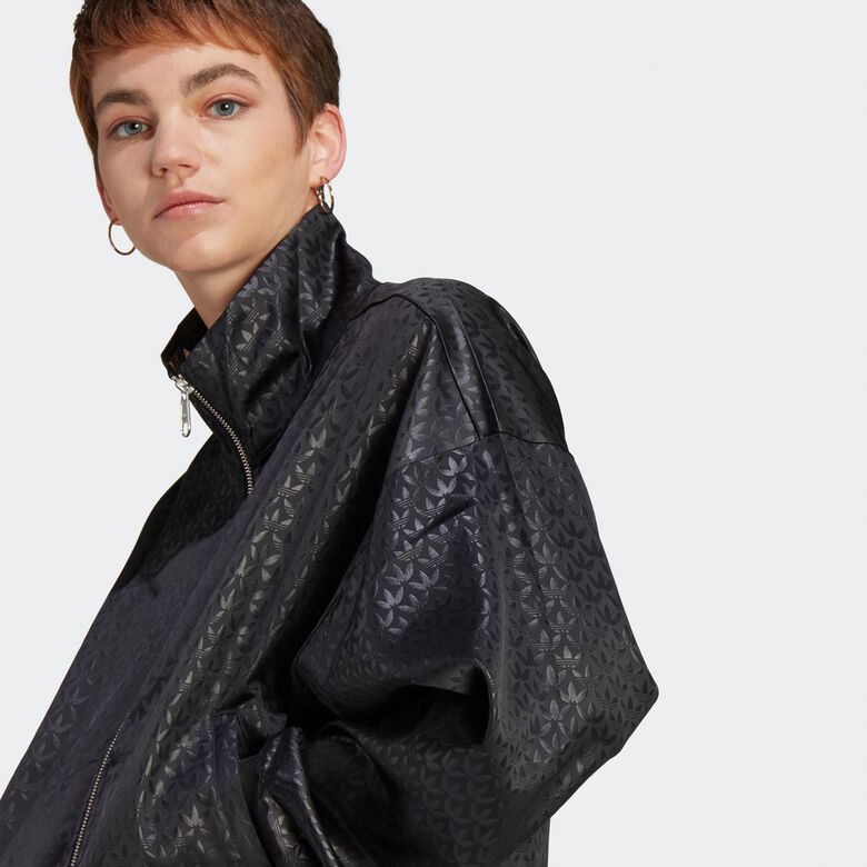 Chaqueta de satén con monograma