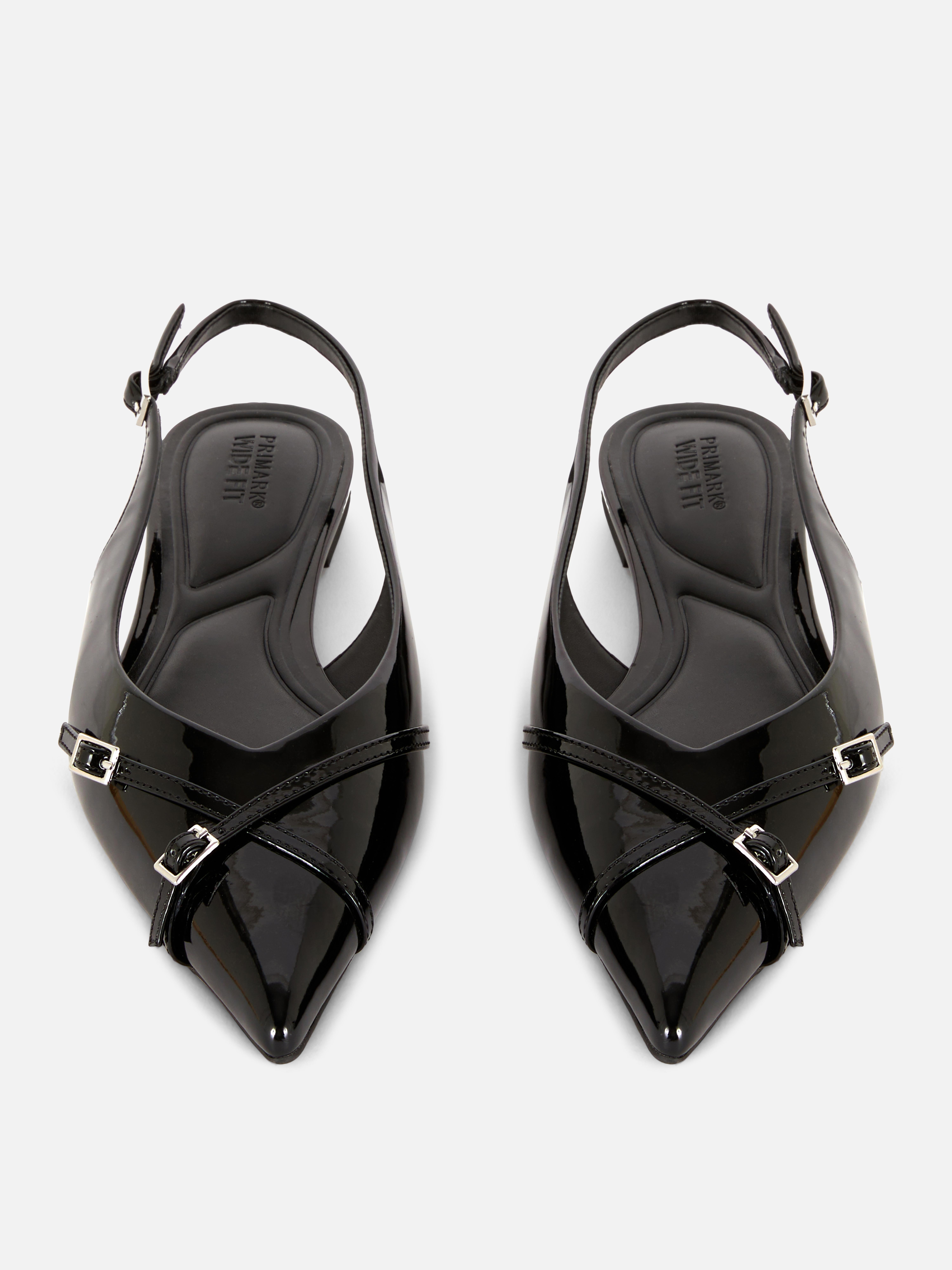 Pantofi sport cu croială largă și vârf ascuțit, tip slingback