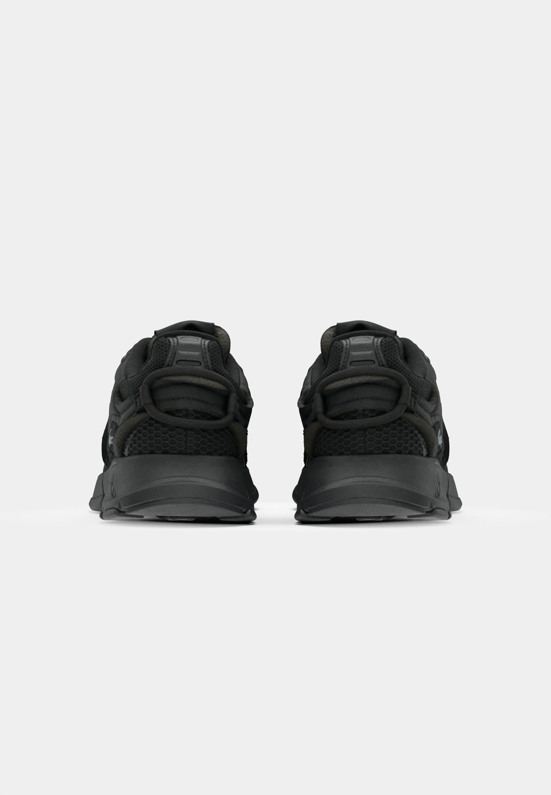 Lacoste L003 NEO 125 - Sneakers - zwart
