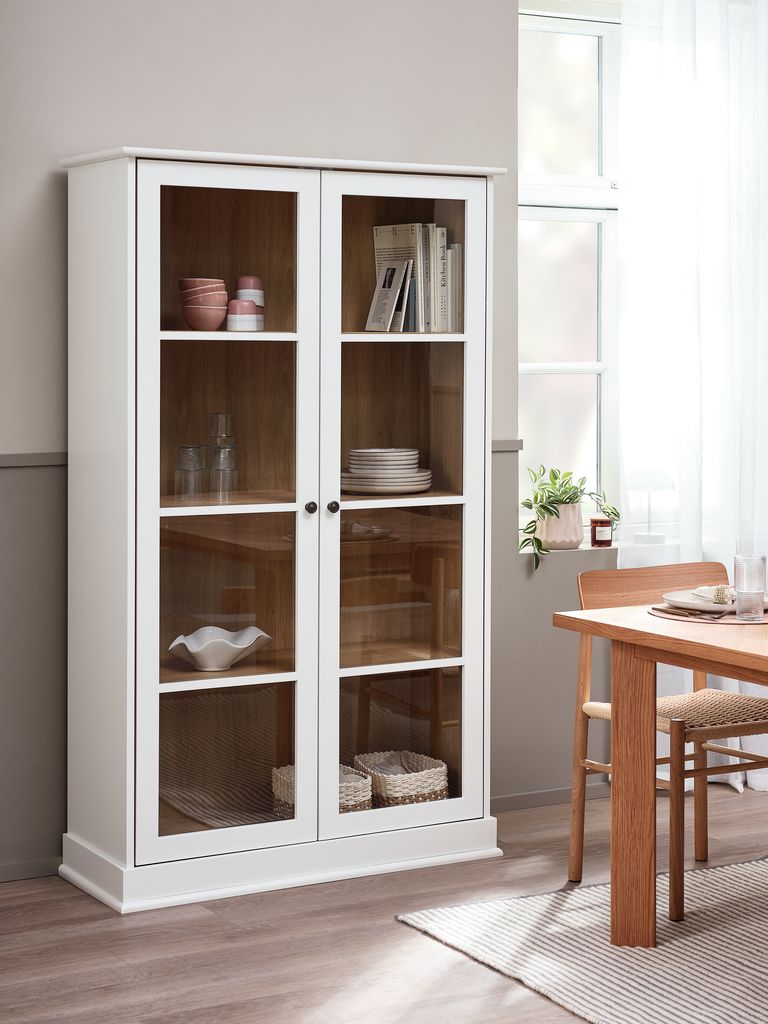 KIRKEBY Vitrina KIRKEBY 2 vrata u bijeloj/hrast boji