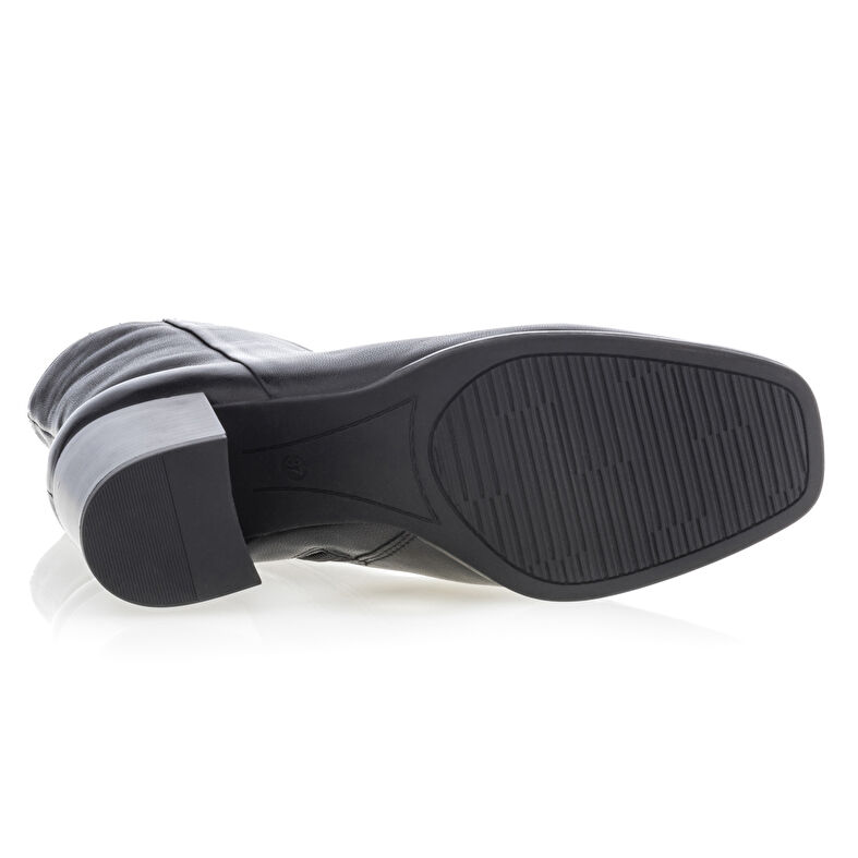 Schwarze Damenstiefel / Stiefeletten