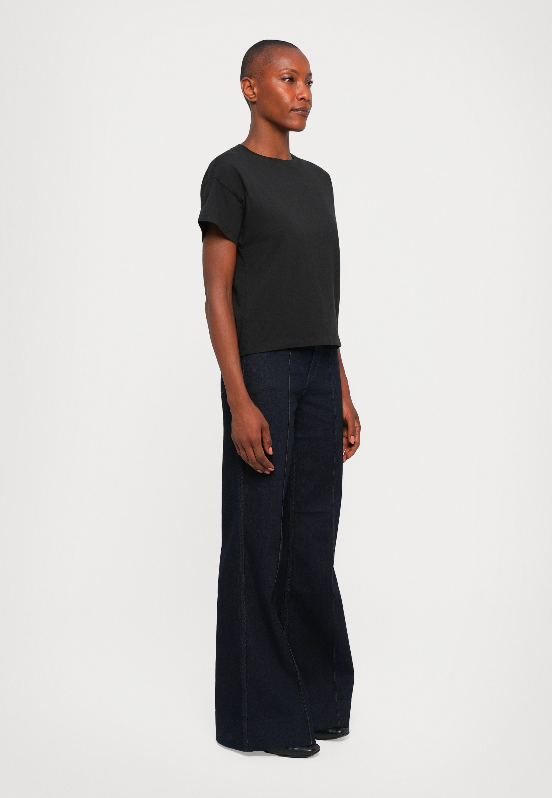 rag & bone KELLY BOXY TEE - Lihtne T-särk - must