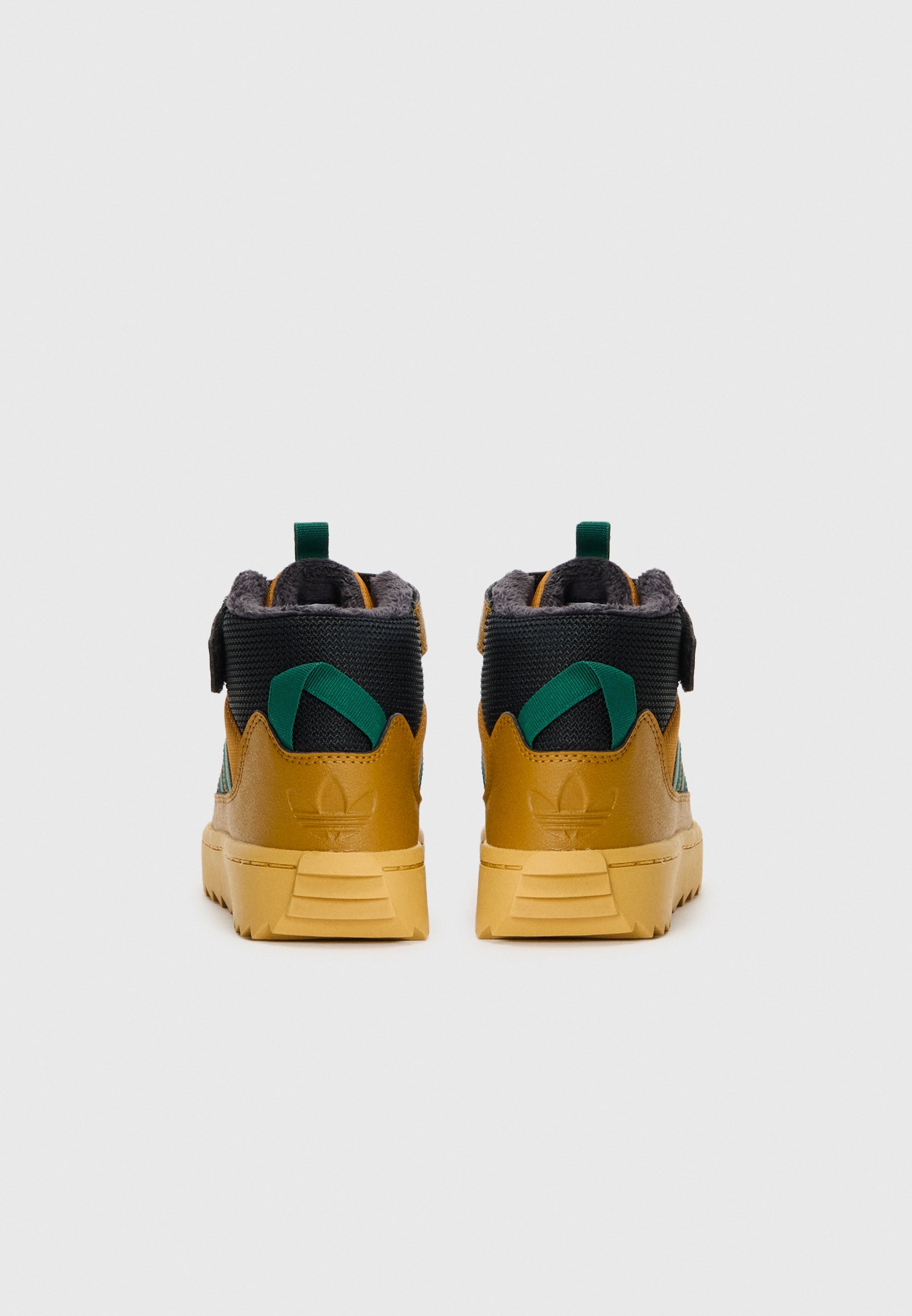 adidas Originals SUPERSTAR UNISEX - Winterstiefel - bronzefarbenes Strata/Collegiate Green/Golden Beige