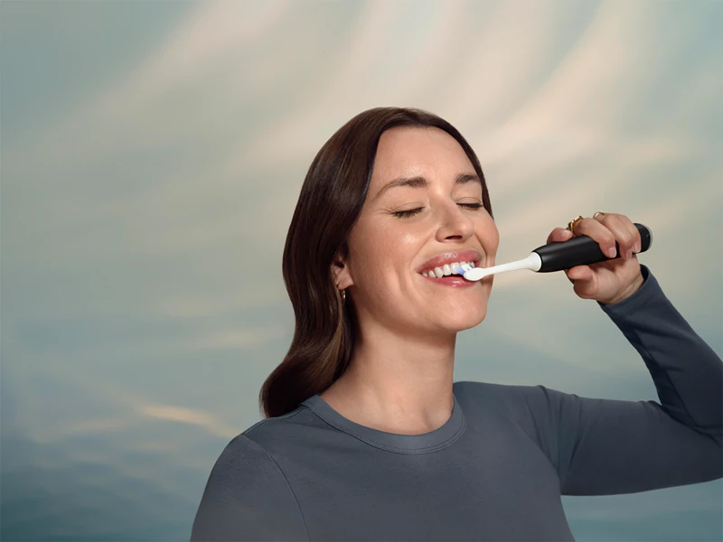 Escova de dentes elétrica sônica Philips Sonicare 6500 HX7411/02