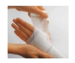 LOHMANN & RAUSCHER Mollelast elastični fiksirajući zavoj 4x4 cm 1 kom.