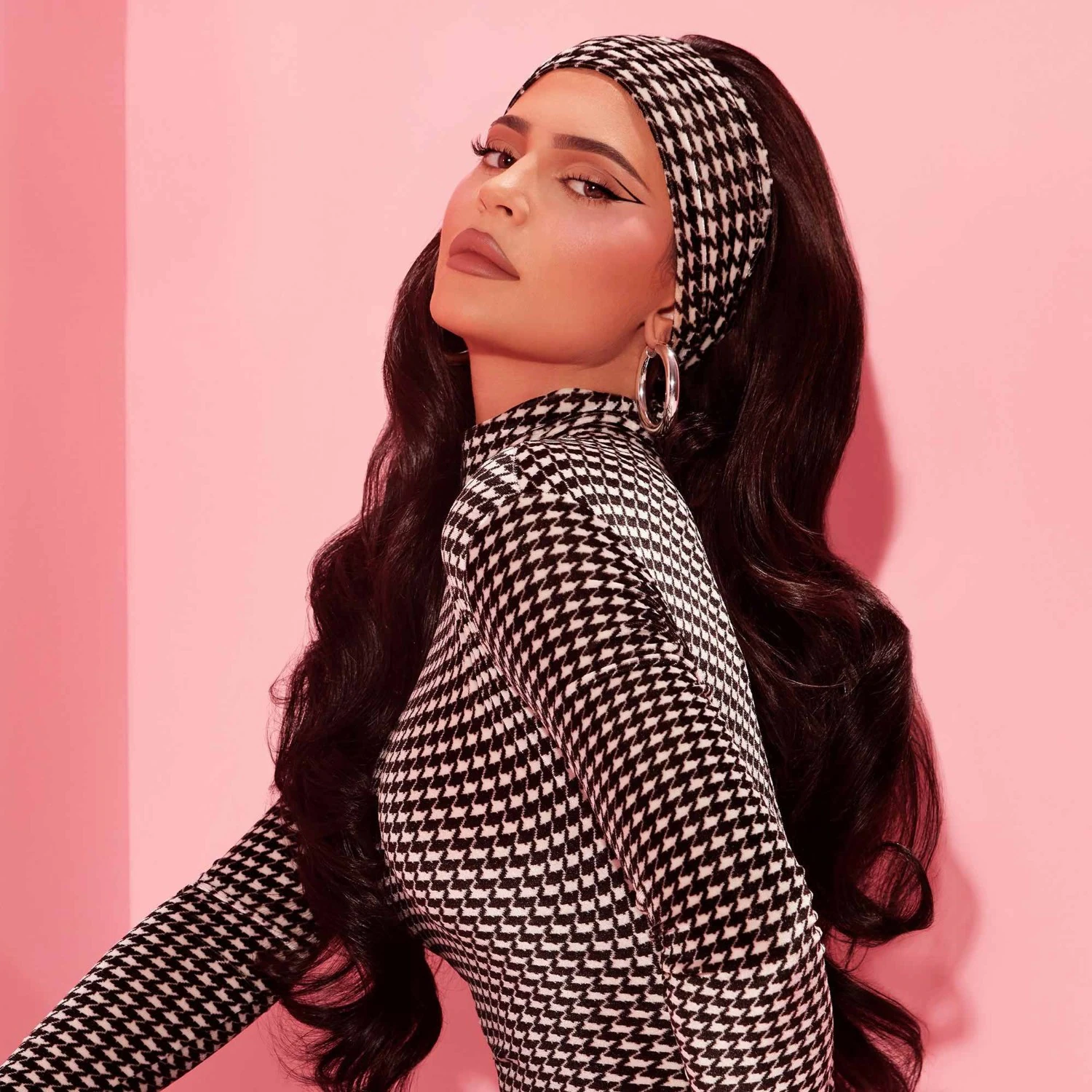 KYLIE COSMETICS Pressed Bronzing Powder