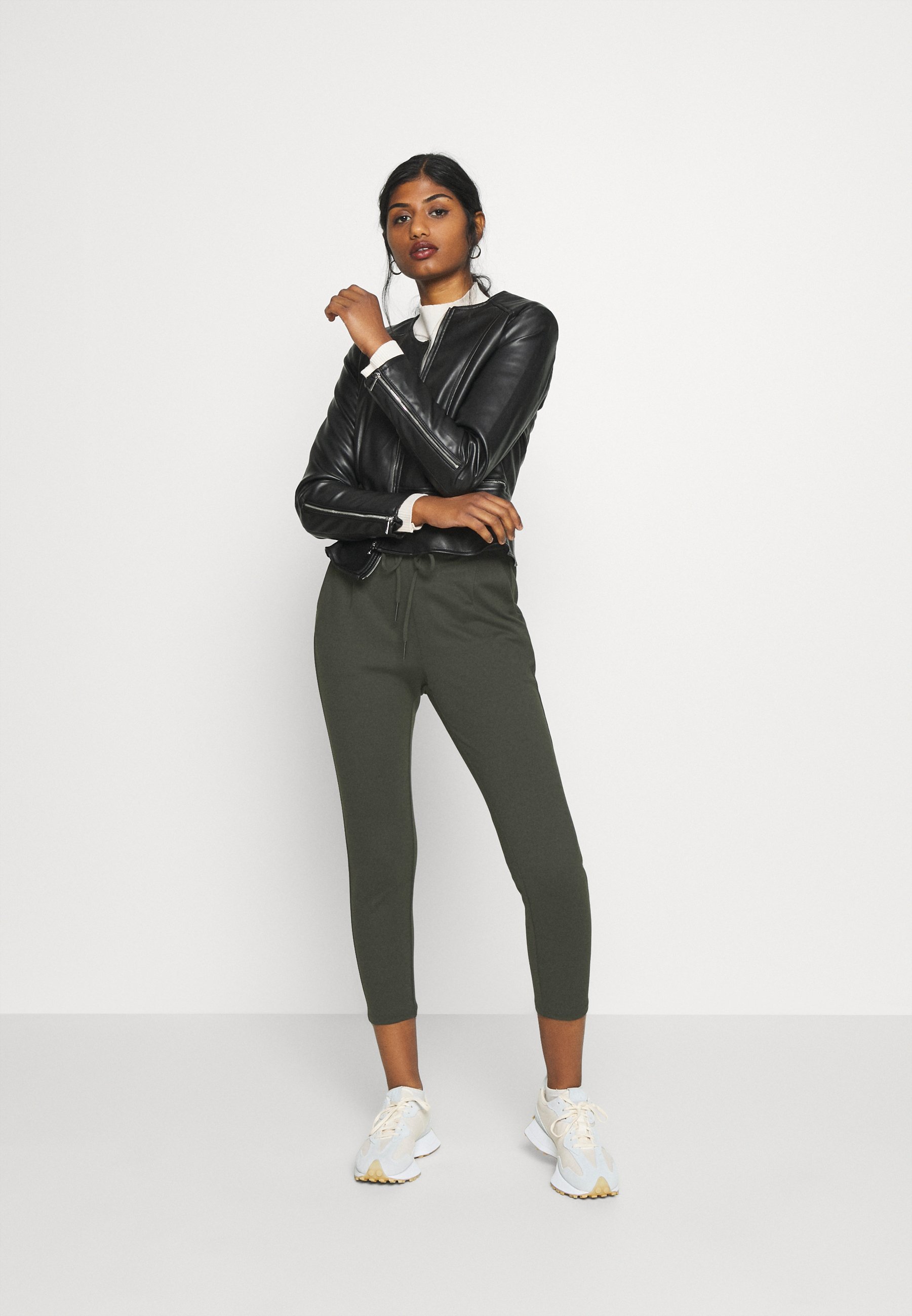 Vero Moda Petite VMEVA MR LOOSE STRING - Broek - turf