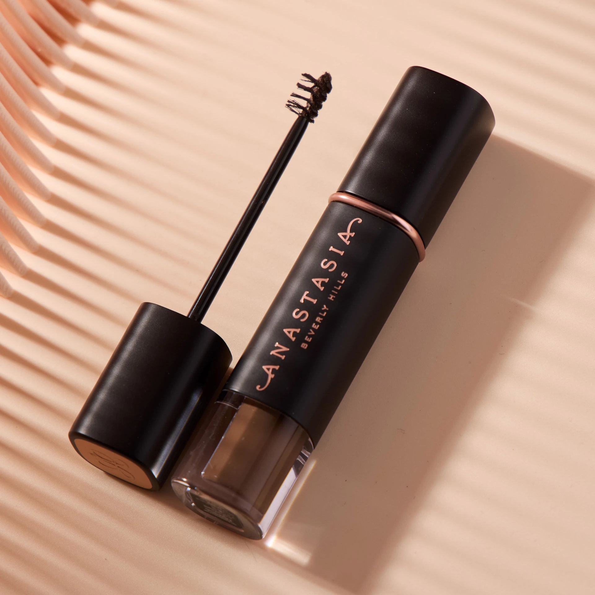 Deluxe Mini Volumizing Színezett Szemöldökzselé Lágy Barna - Anastasia