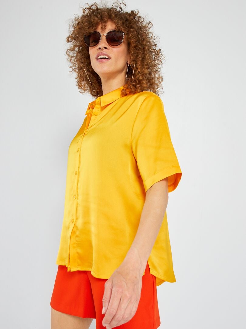 Camisa de satén de manga corta - AMARILLA