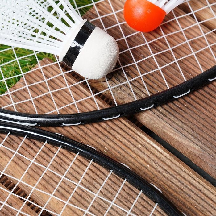 Set de badminton Vilde - 4 raquettes et 8 fléchettes - 61 x 20 cm - Multicolore