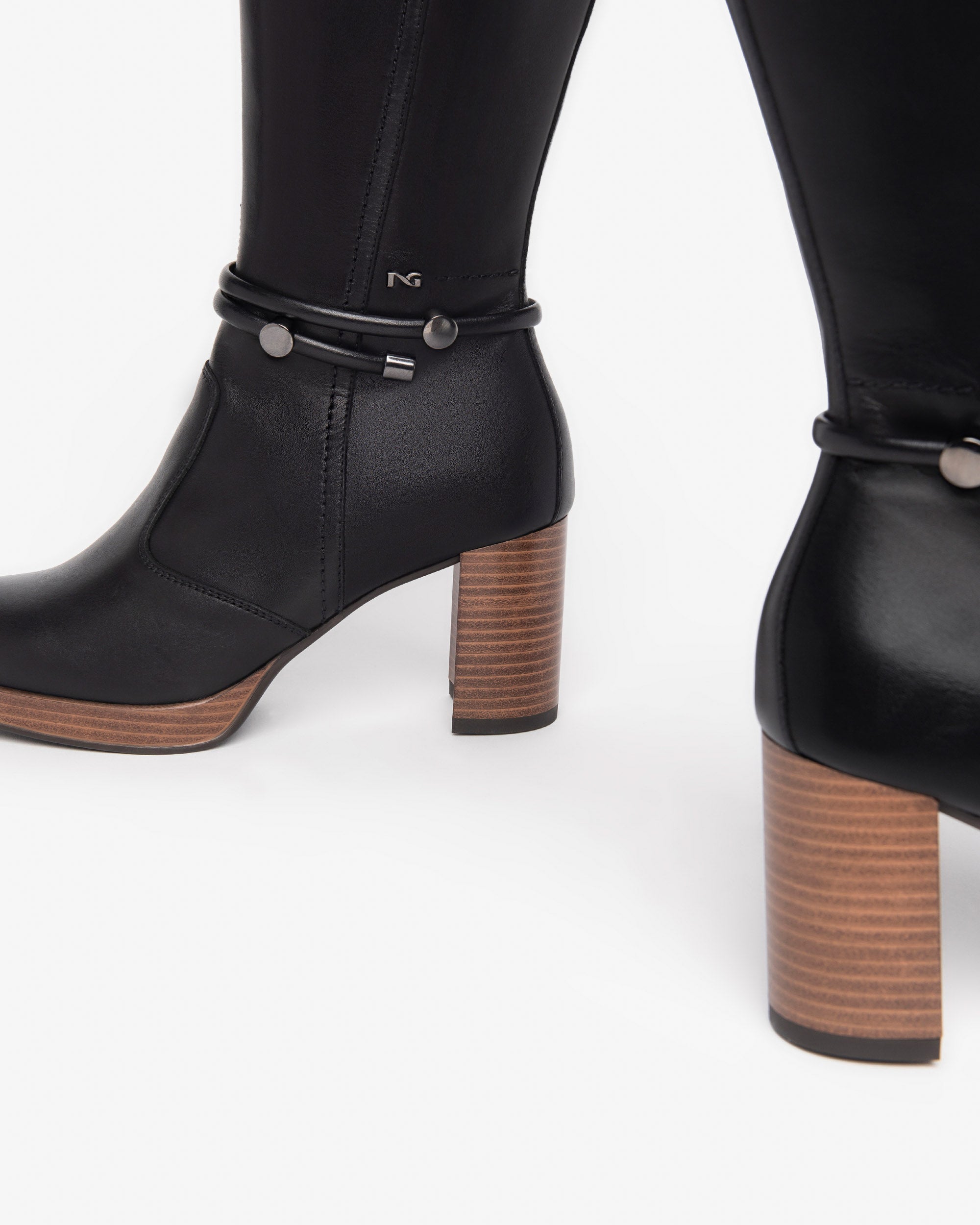  Damen-Lederstiefel