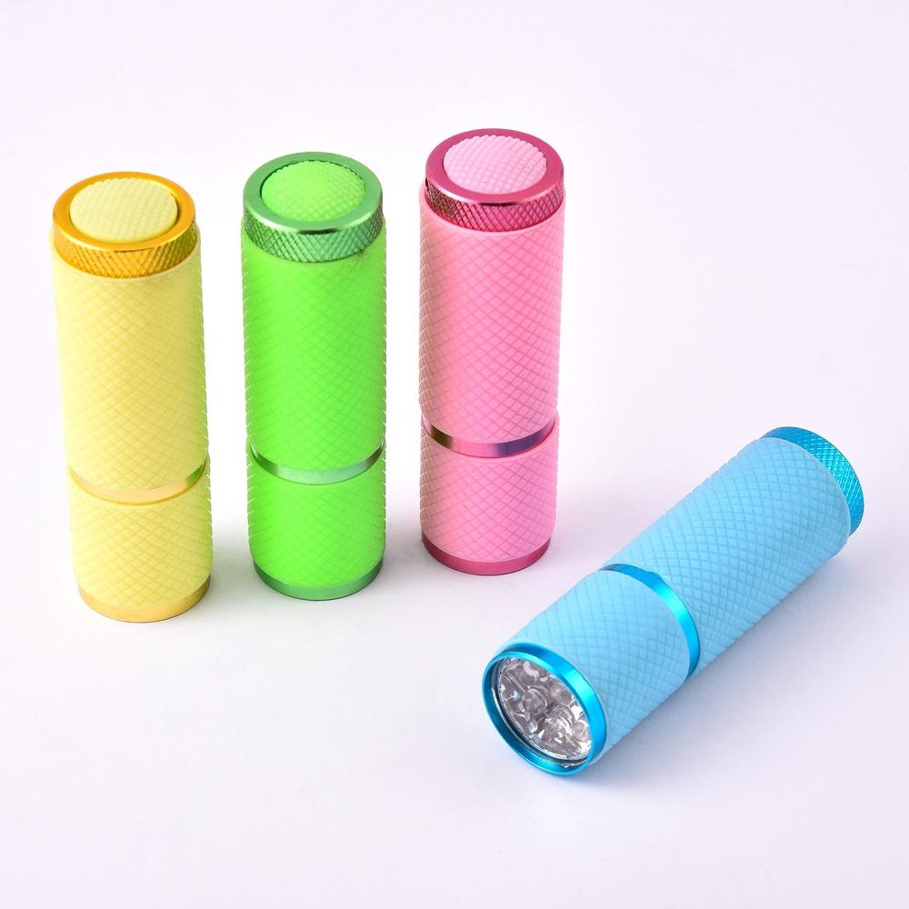 Mini linterna LED de enfoque fijo 7W LIGHT Q5 2000LM Linterna LED resistente al agua con zoom Funciona con pilas AAA Potente LED para caza