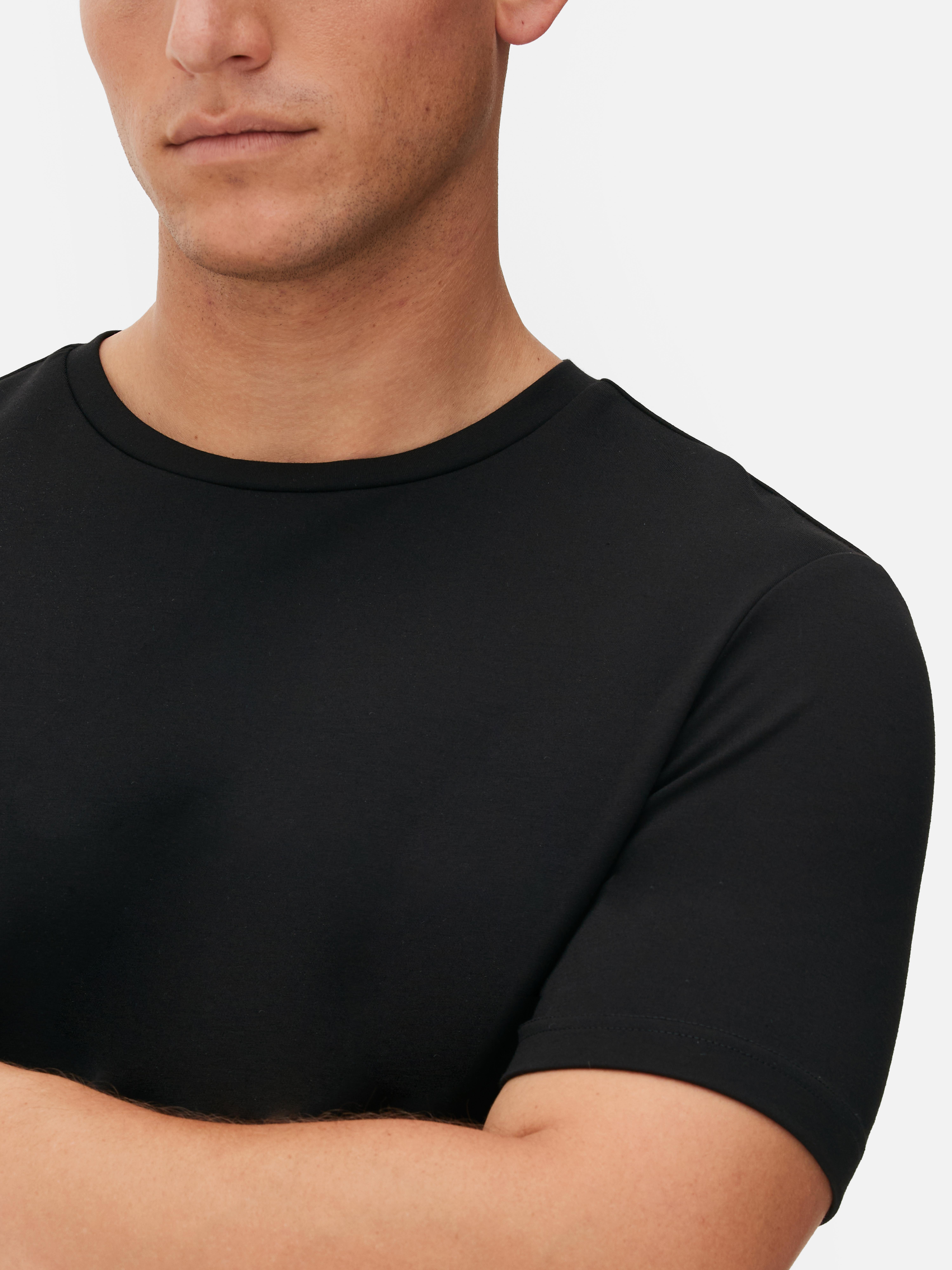 Tricou Kem cu guler rotund, clasic sau casual, de bază, ai nevoie de acest tricou clasic.