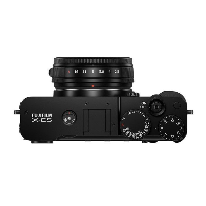 Fotocamera ibrida Fujifilm X-E5 (nera) + obiettivo XF 23mm f/2.8 R WR