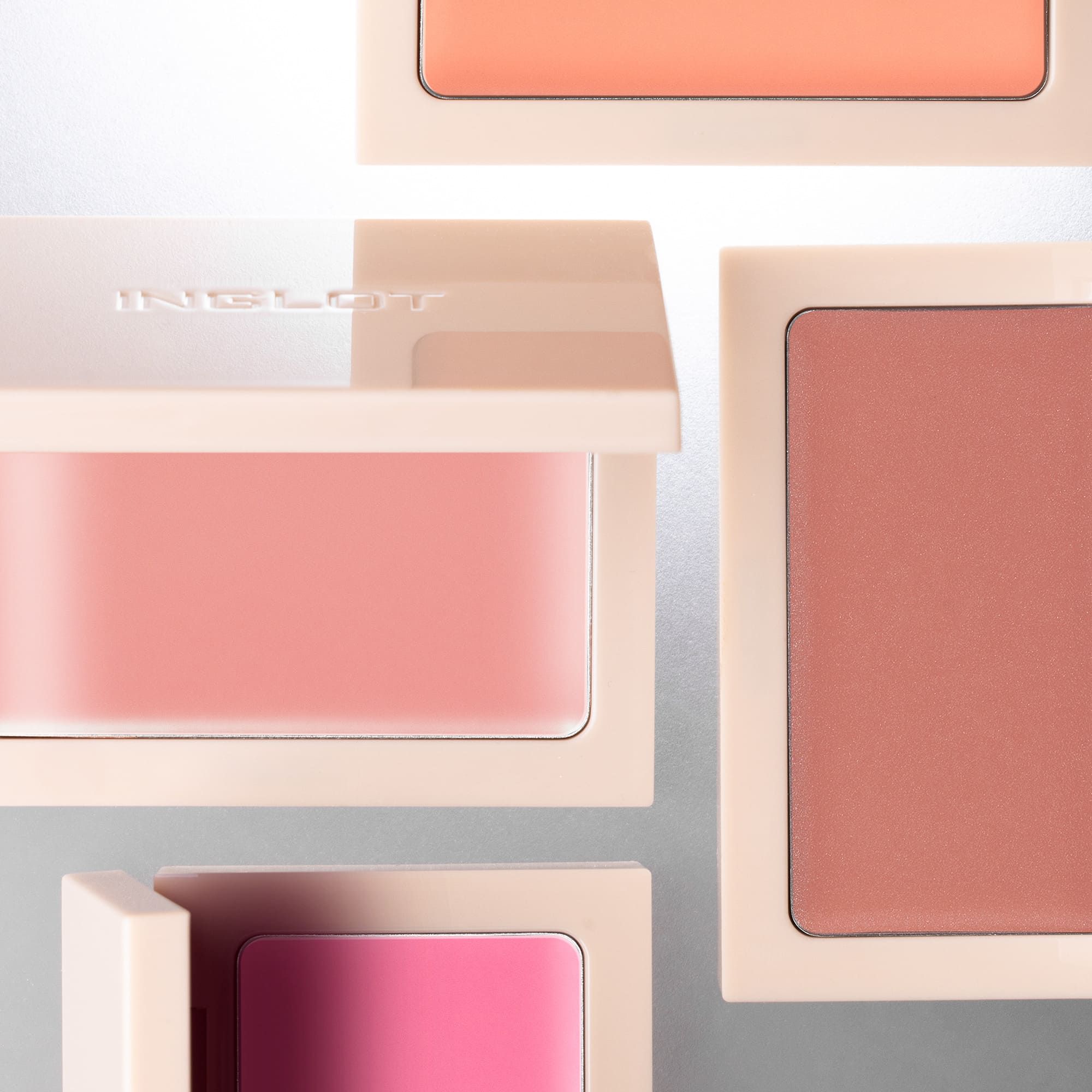 Paleta očných tieňov Freedom System Palety očných tieňov a líčenia
