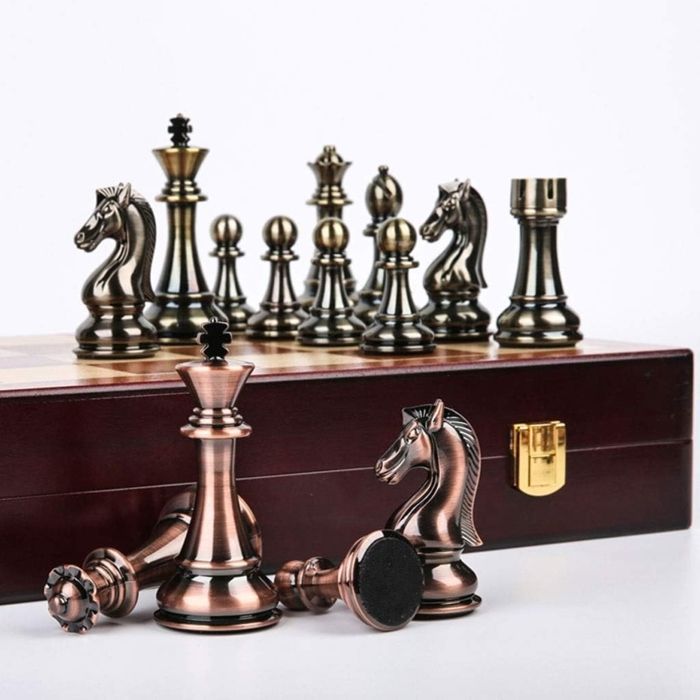 Retro chess set, gift, travel game, portable folding wooden chessboard, metal chess pieces