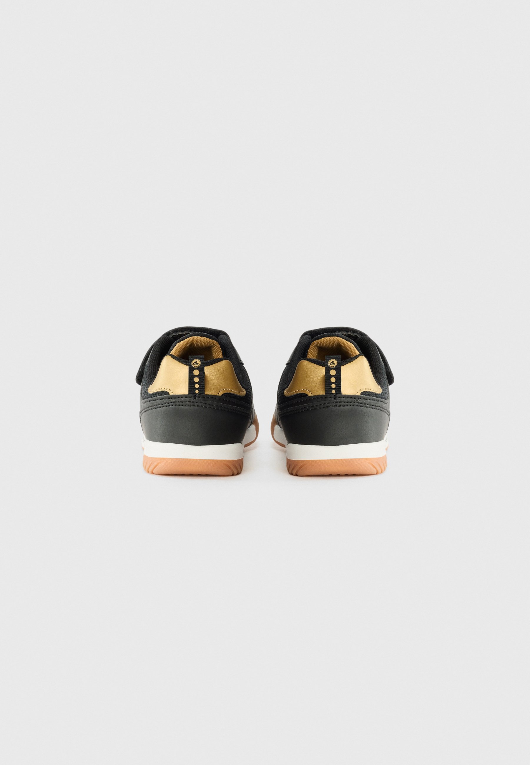 JAKO WINGER UNISEX - Chaussures de tennis multicourts - noir de jais/doré