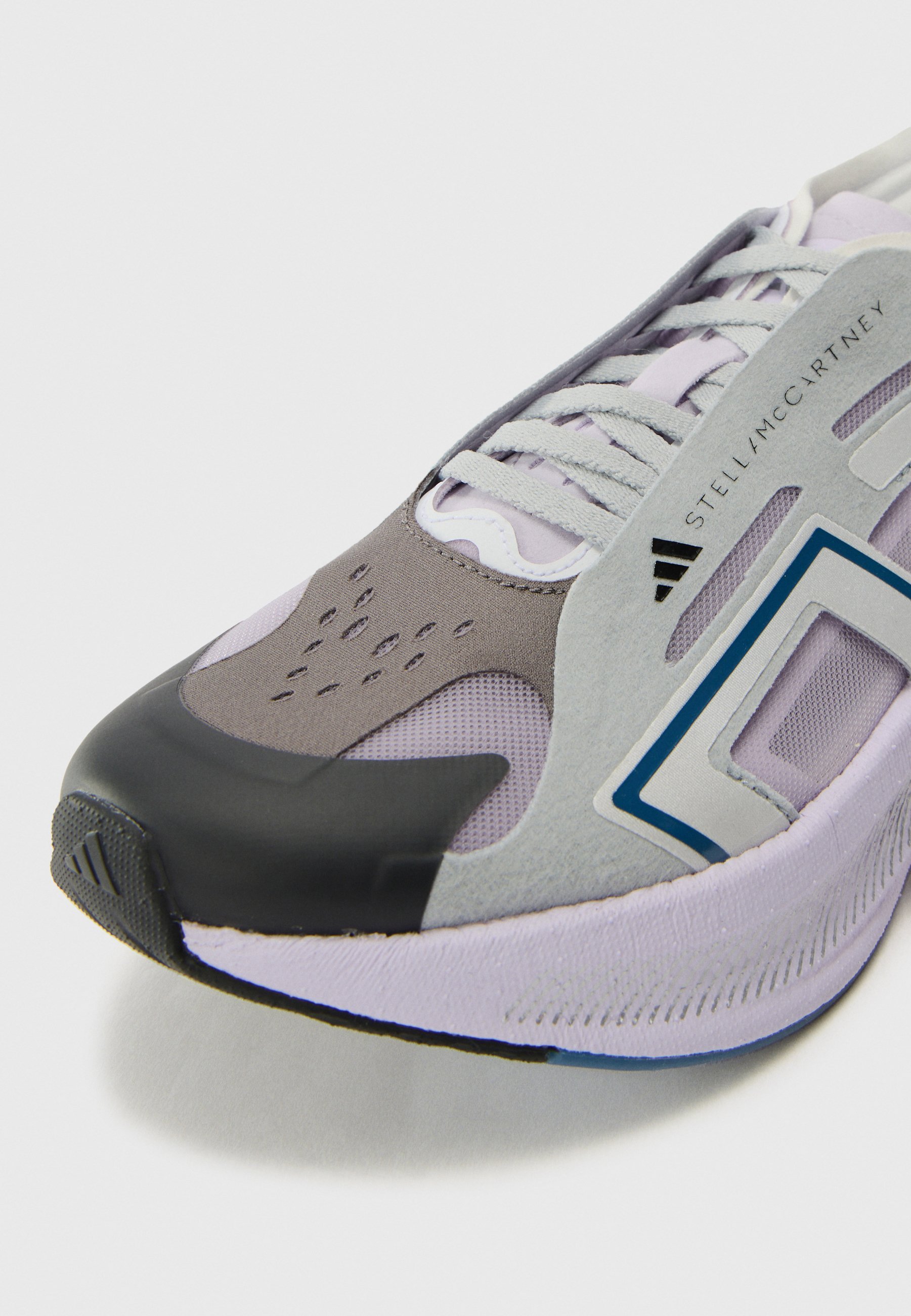 adidas by Stella McCartney ASMC ULTRABOOST 5 - Chaussures de running sur route - Clear Onix/Built Black/Ftwr White