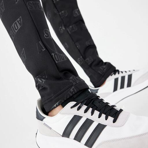  adidas meilė
