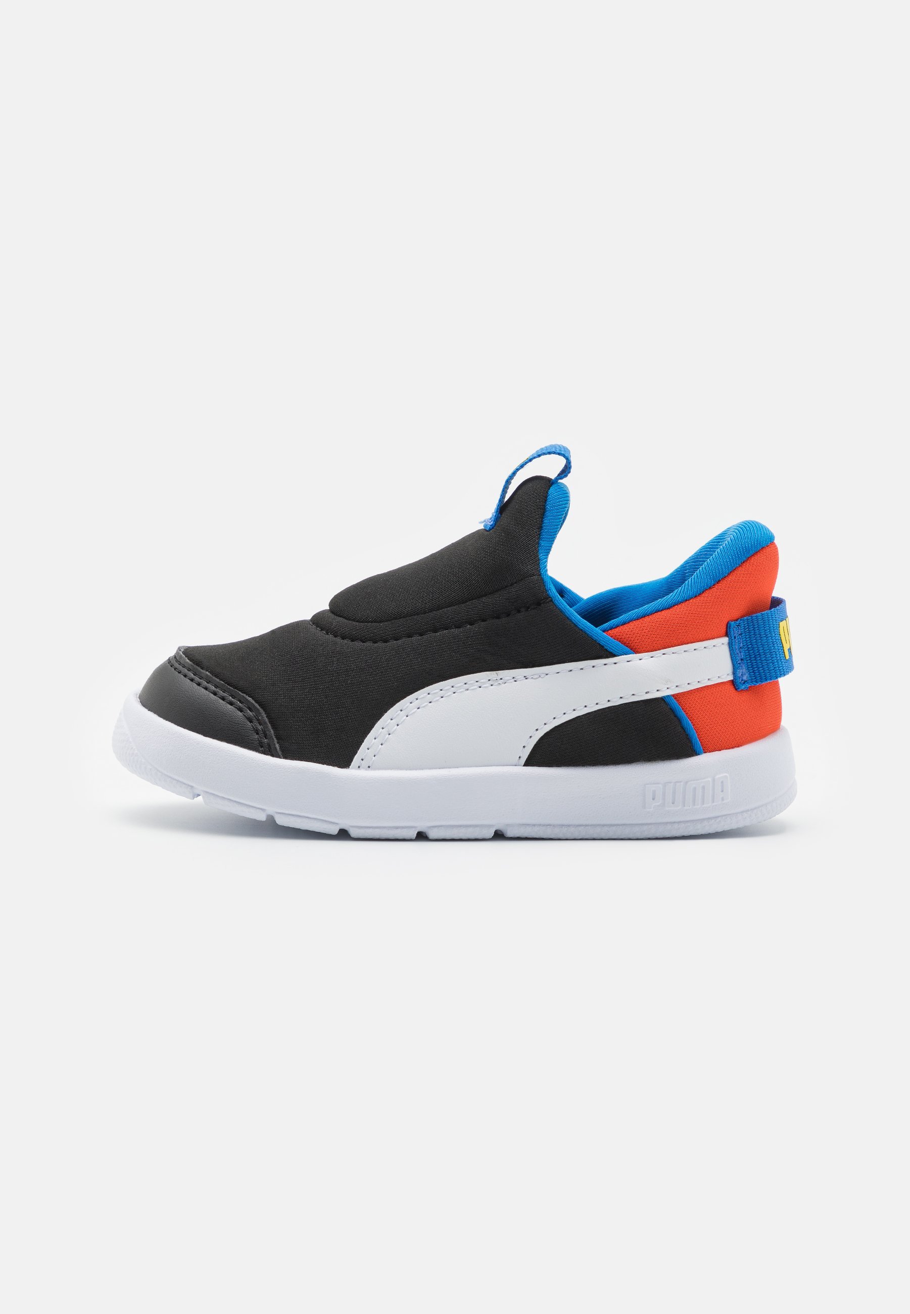 Puma COURTFLEX V3 SLIPTECH UNISEX - Løpesko - black/white/redmazing