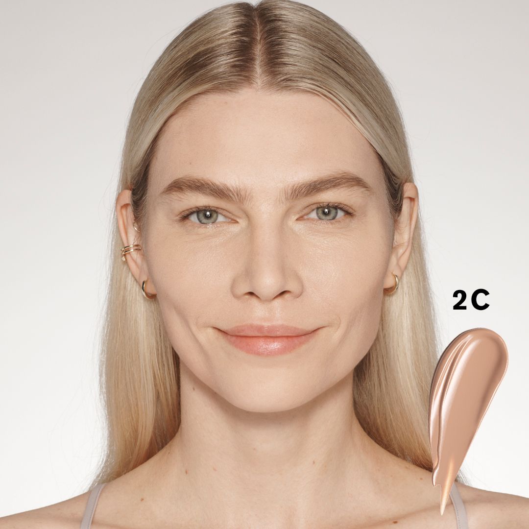 Rozjasňujúci korektor Futurist Soft Touch Skincealer Luxusné korektory