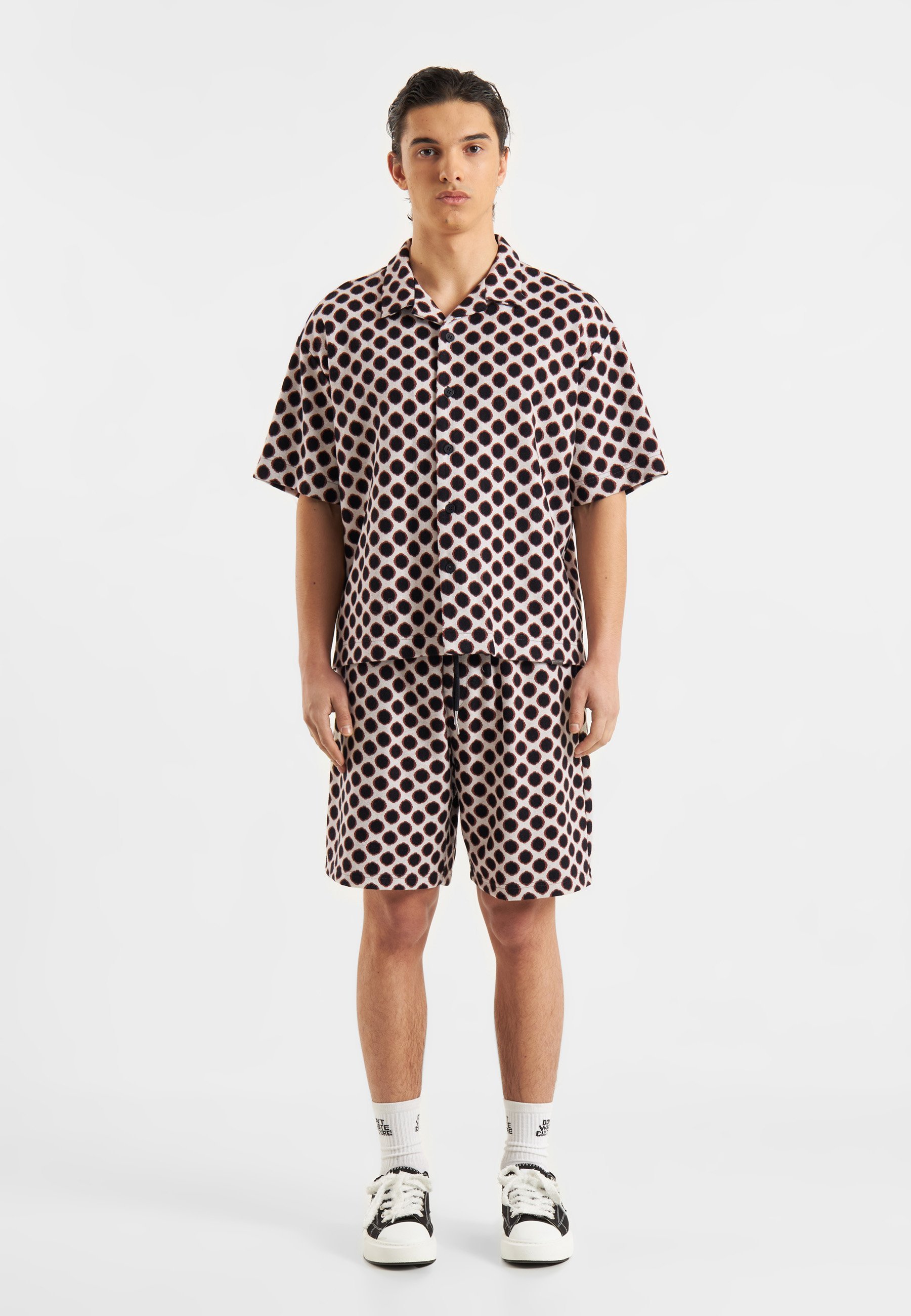 ESMIRA UNISEX - Shortsit - creme/black