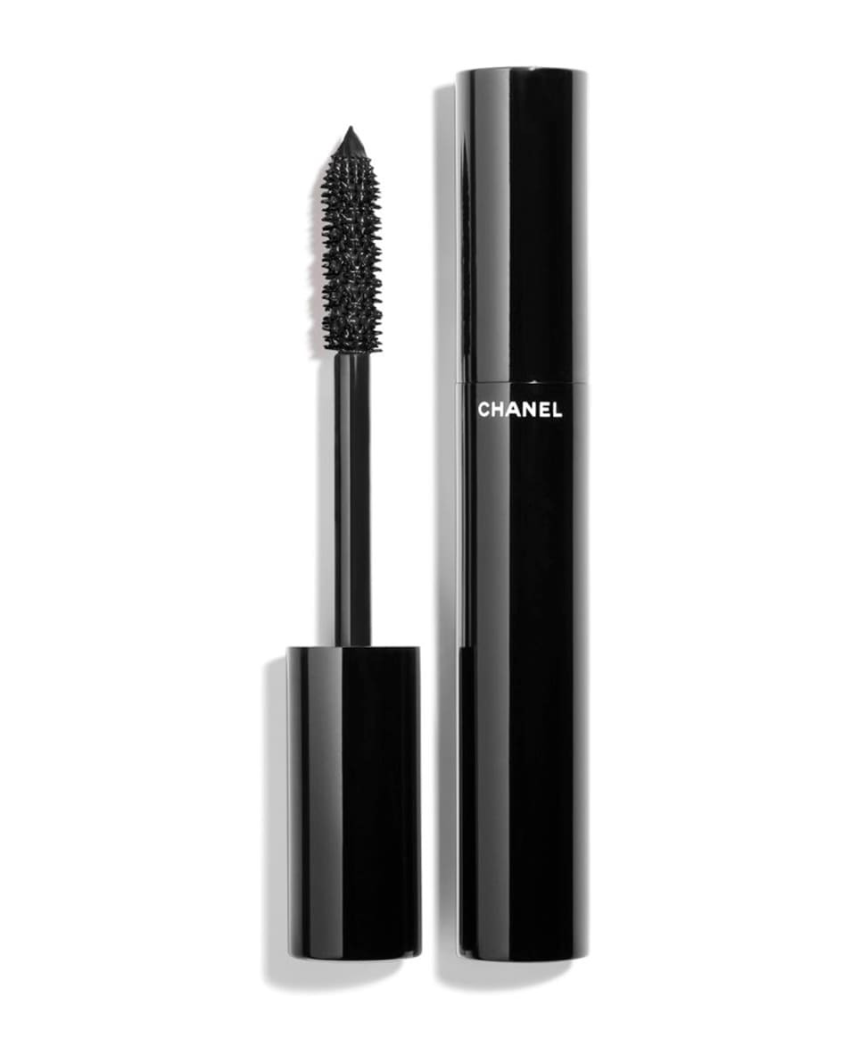 CHANEL A CHANEL OGEN ULTRAFEKETE KÖTETE