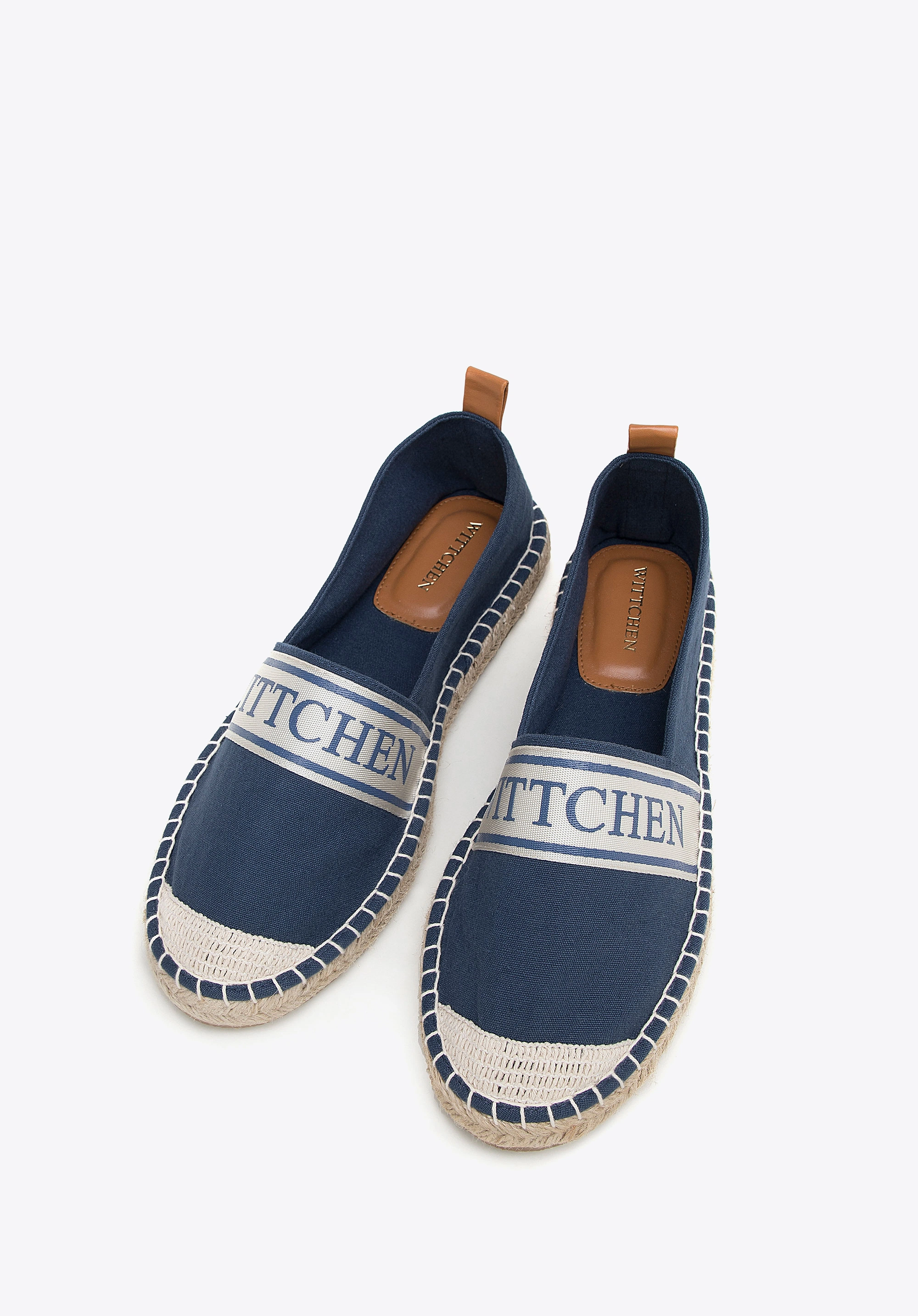 Damskie espadryle z lamówką z napisem WITTCHENKolor: granatowy