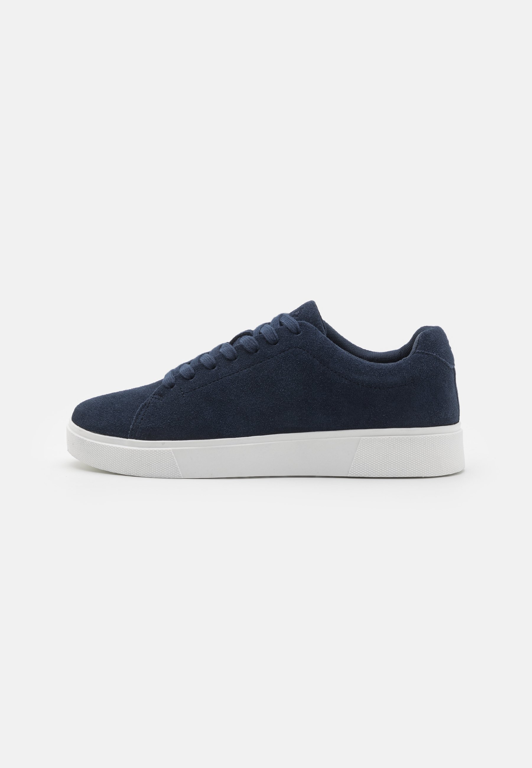 Baskets Pier One en cuir bleu foncé