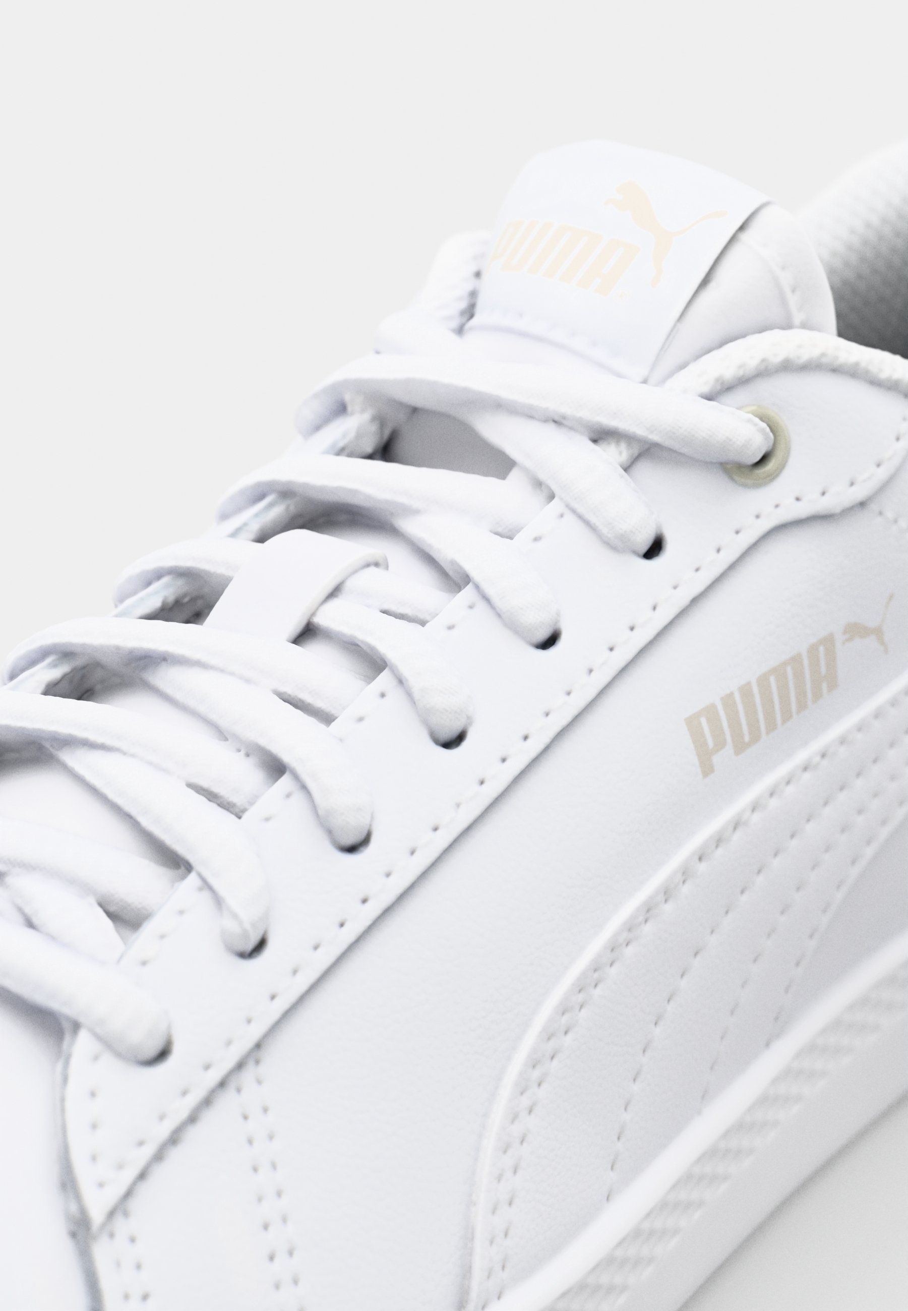 Baskets Puma blanches
