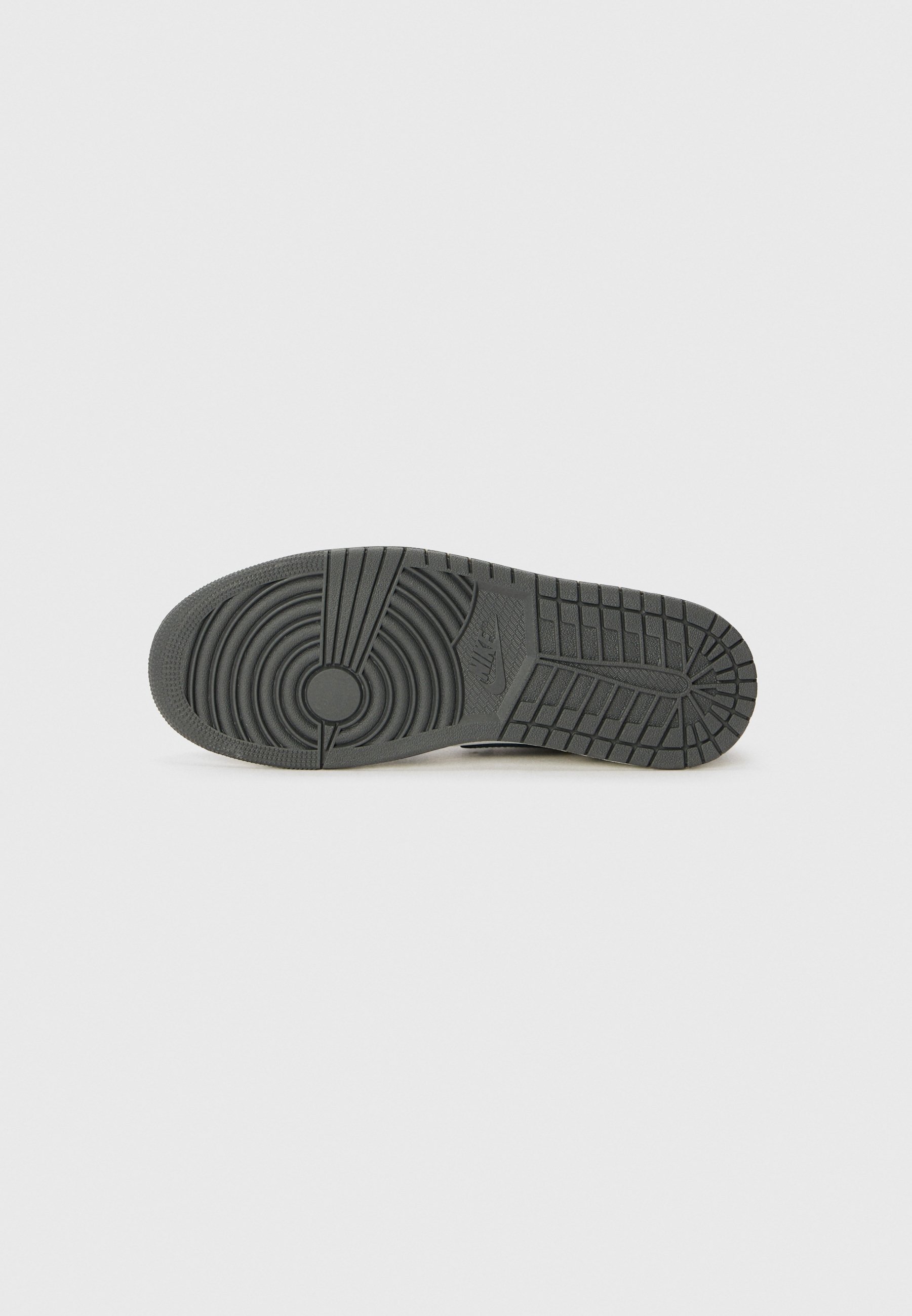 Baskets basses Jordan