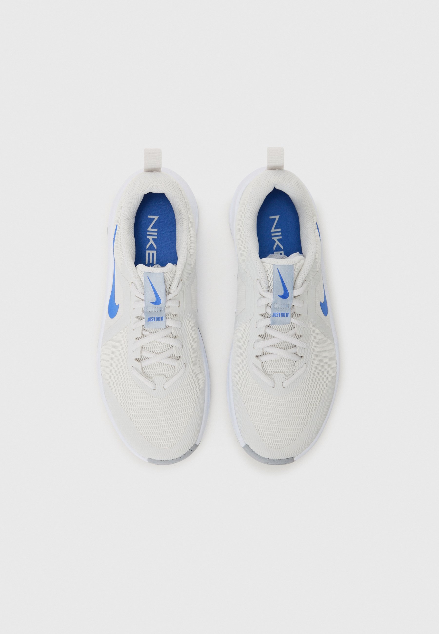 Nike Performance MC 3 - Scarpa da allenamento - color platino/blu cometa/grigio lupo/bianco
