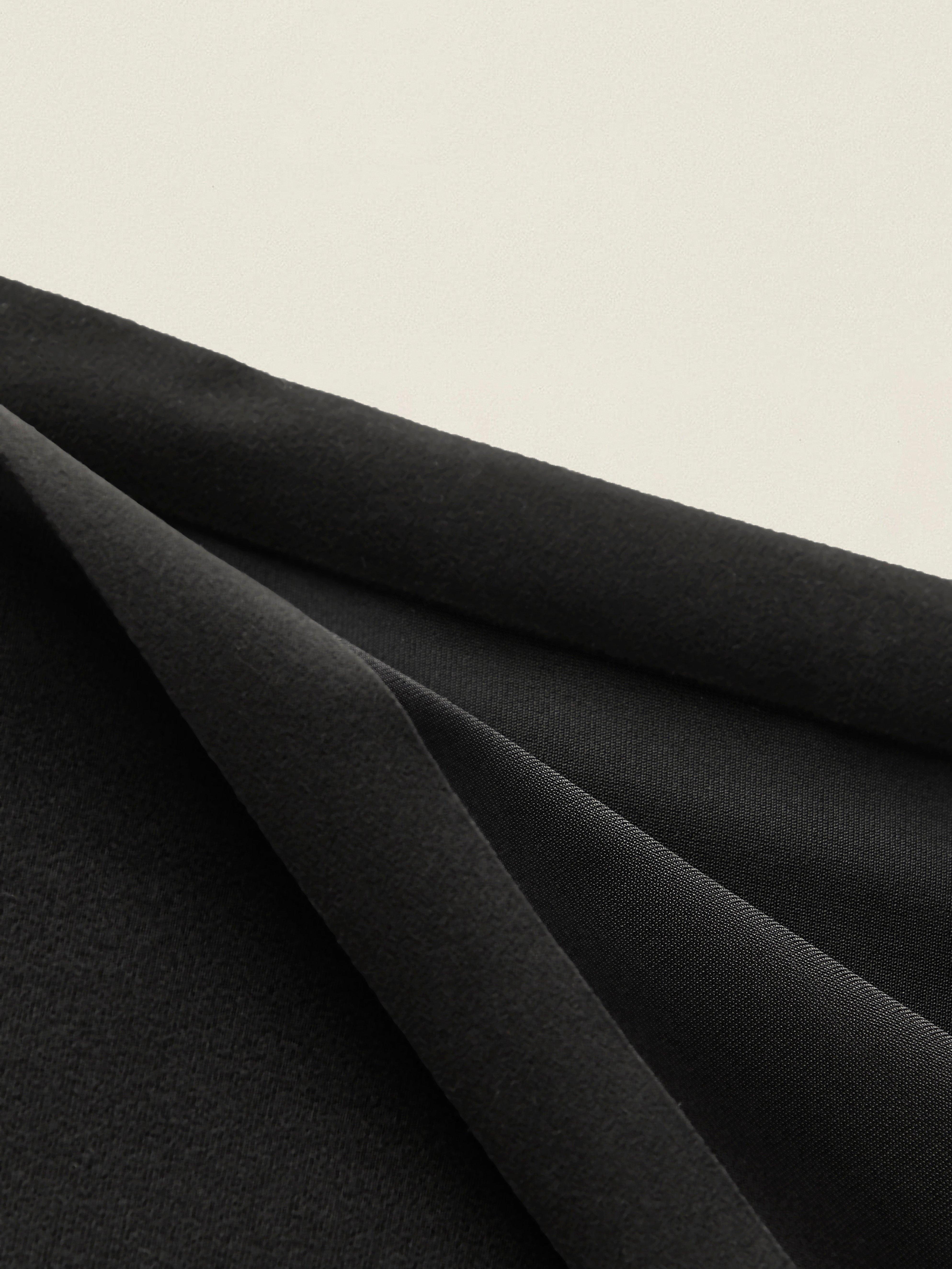 Visokorezane hlače Freedom – Closely Black