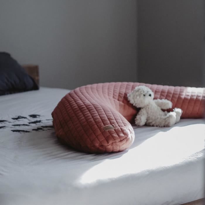 BÉABA - Big Flopsy™ - Coussin de grossesse et d'allaitement - Fleur de coton® - 180 cm - Brique