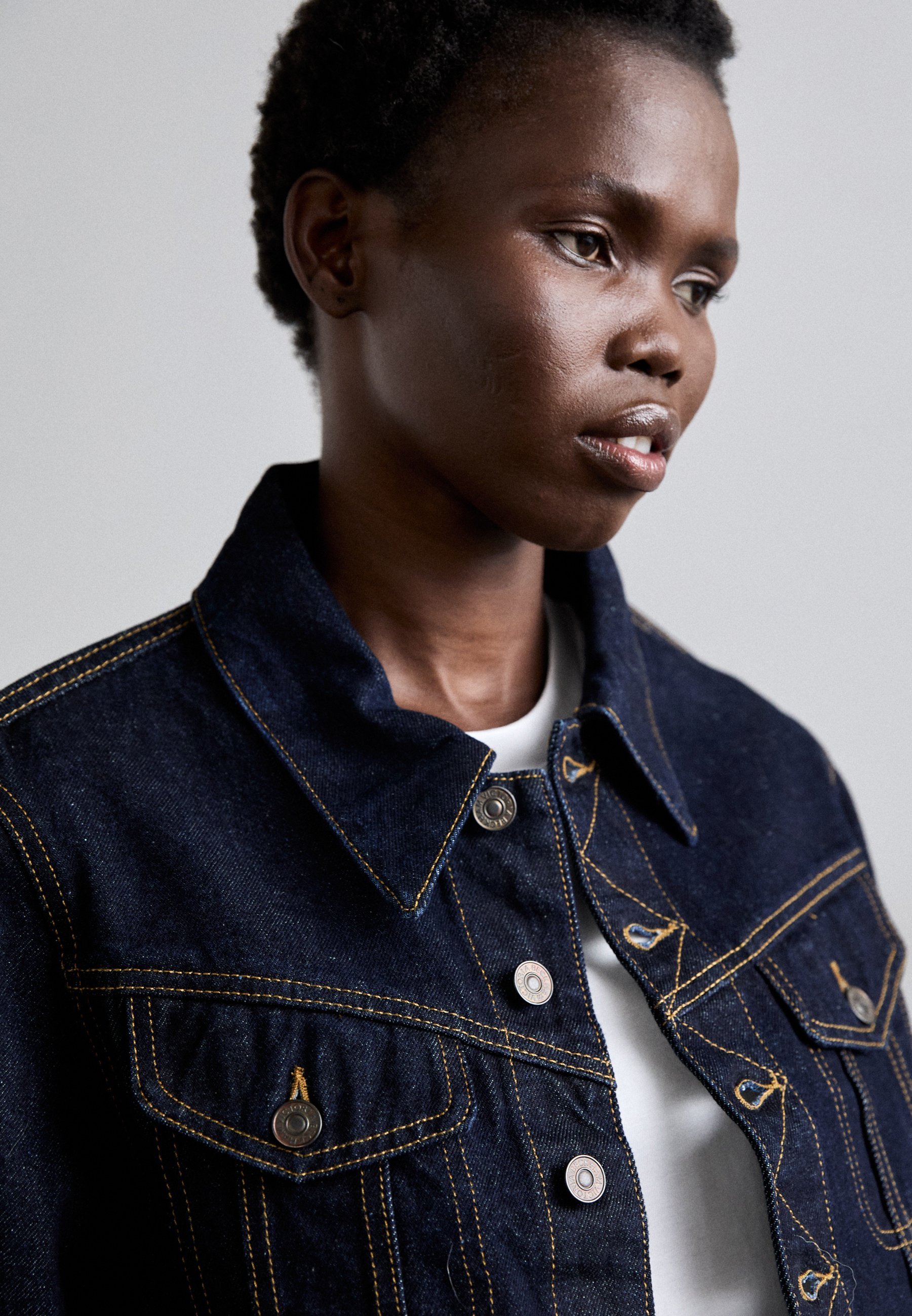 Victoria Beckham cropped jack - denim jack - donker indigo wassing