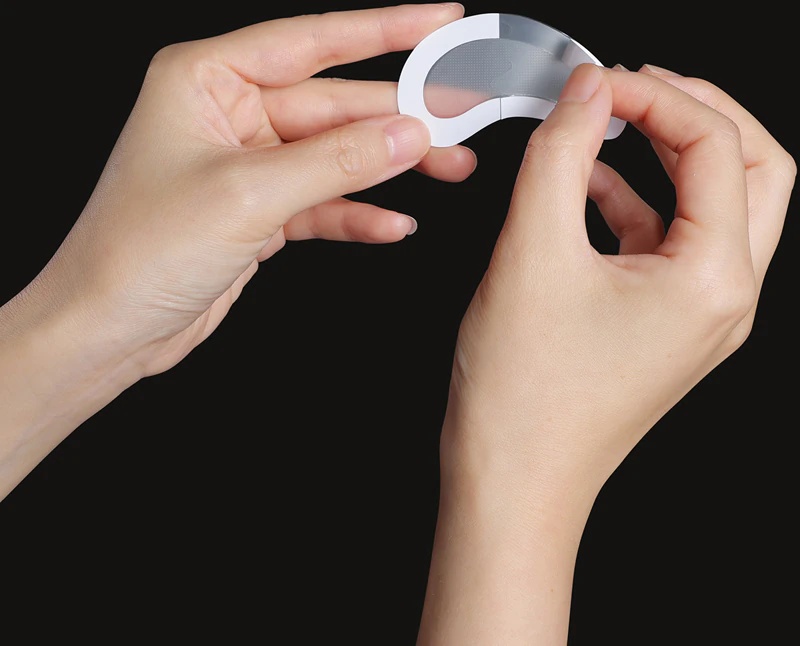 FOREO FAQ™ mikroadatiniai paakių pleistrai nuo raukšlių su hialurono rūgštimi