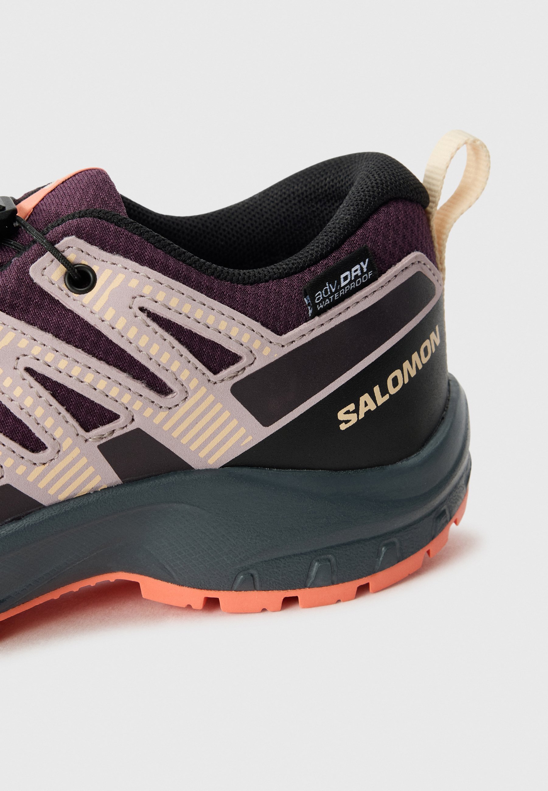 Salomon XA PRO V8 WASSERDICHTE UNISEX - Wanderschuhe - Plum Kitten/Turbulence/Fusion Coral
