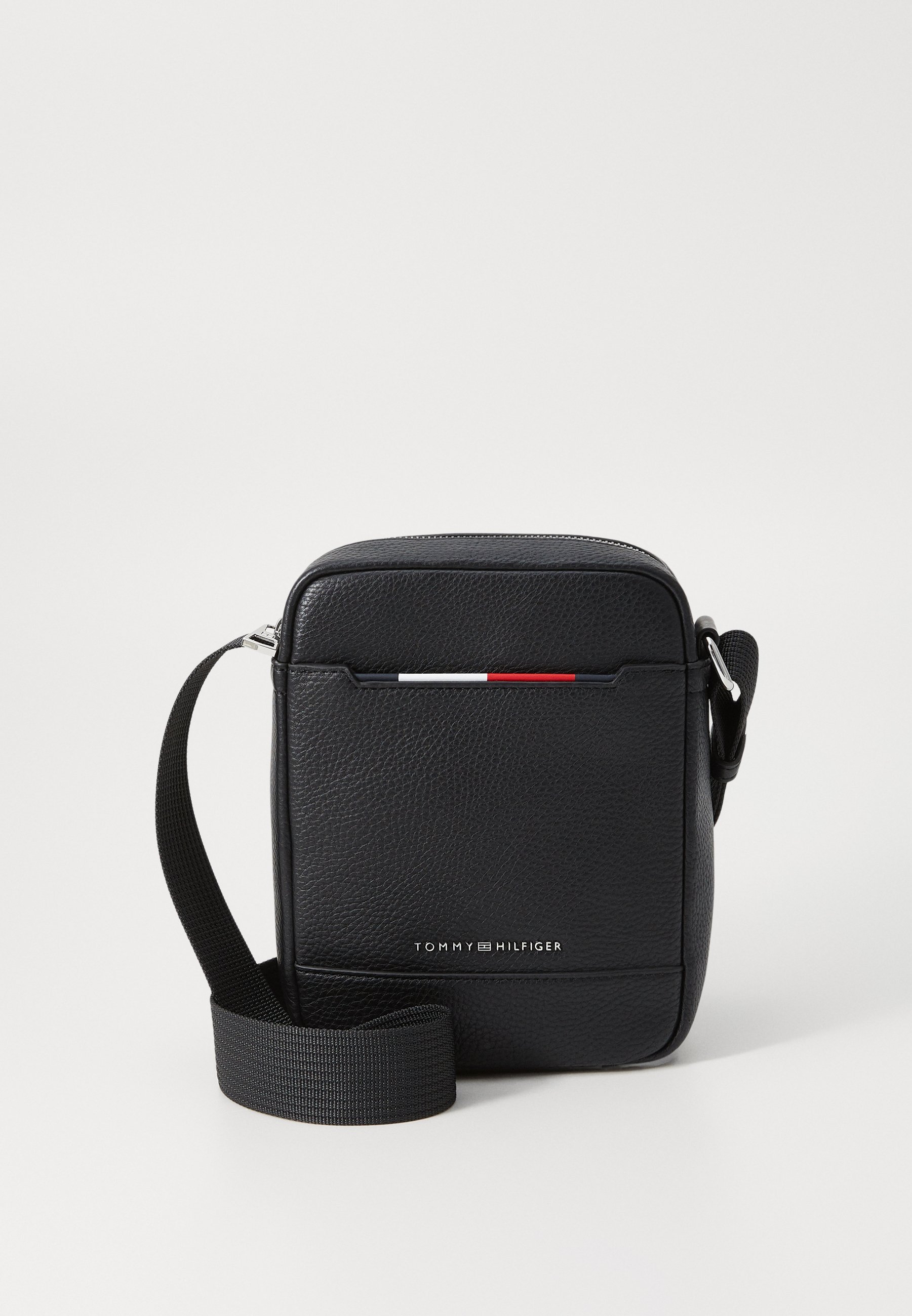 Tommy Hilfiger CENTRAL MINI REPORTER - Umhängetasche - schwarz