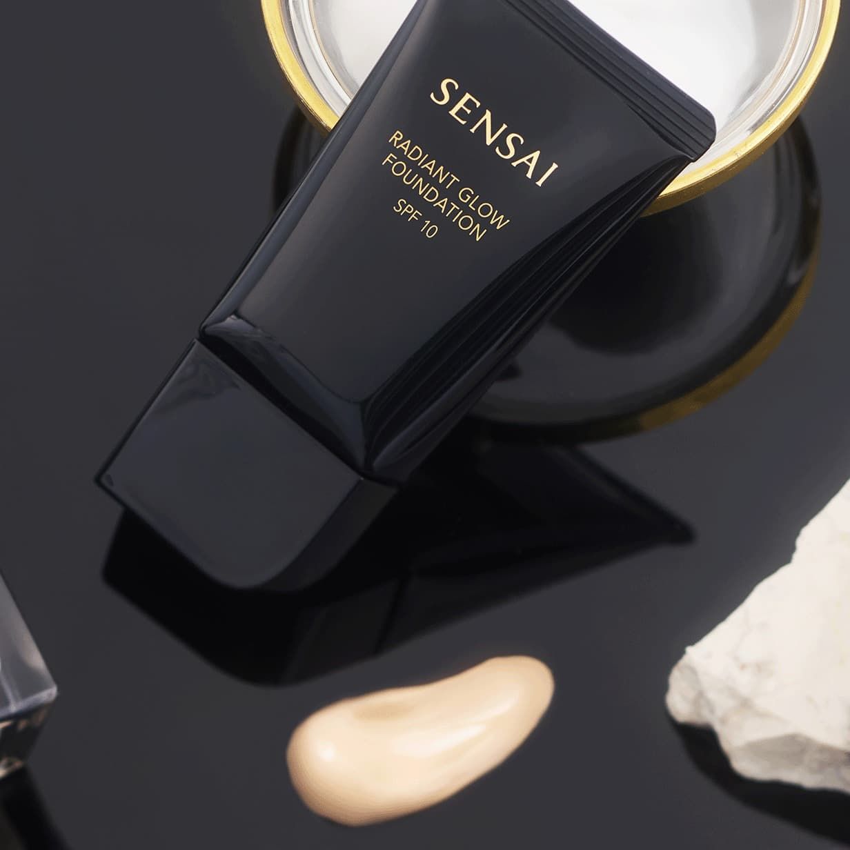 Podloga Radiant Glow SPF10 Luksuzne podloge za šminku