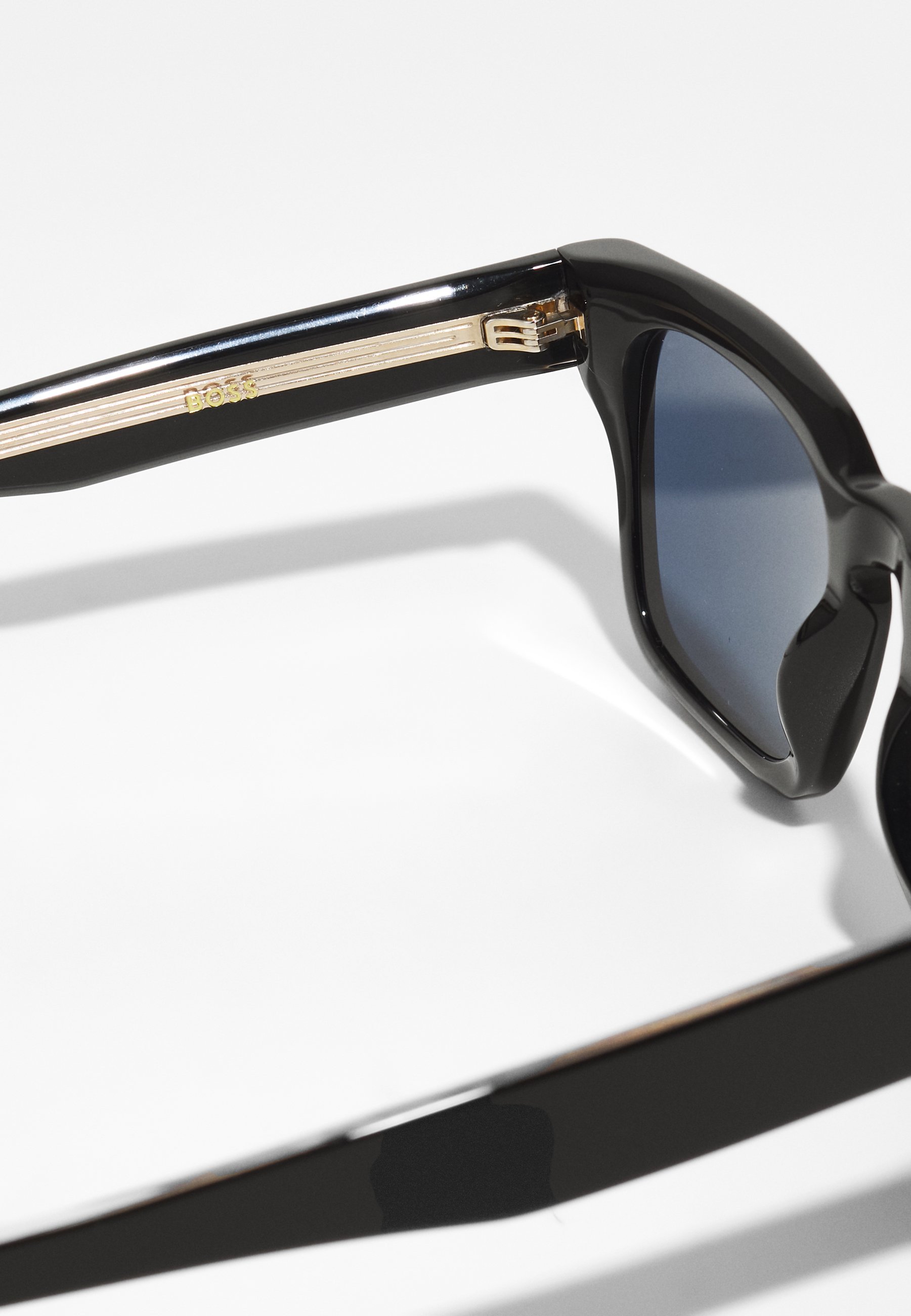 Lunettes de soleil BOSS UNISEX - noires