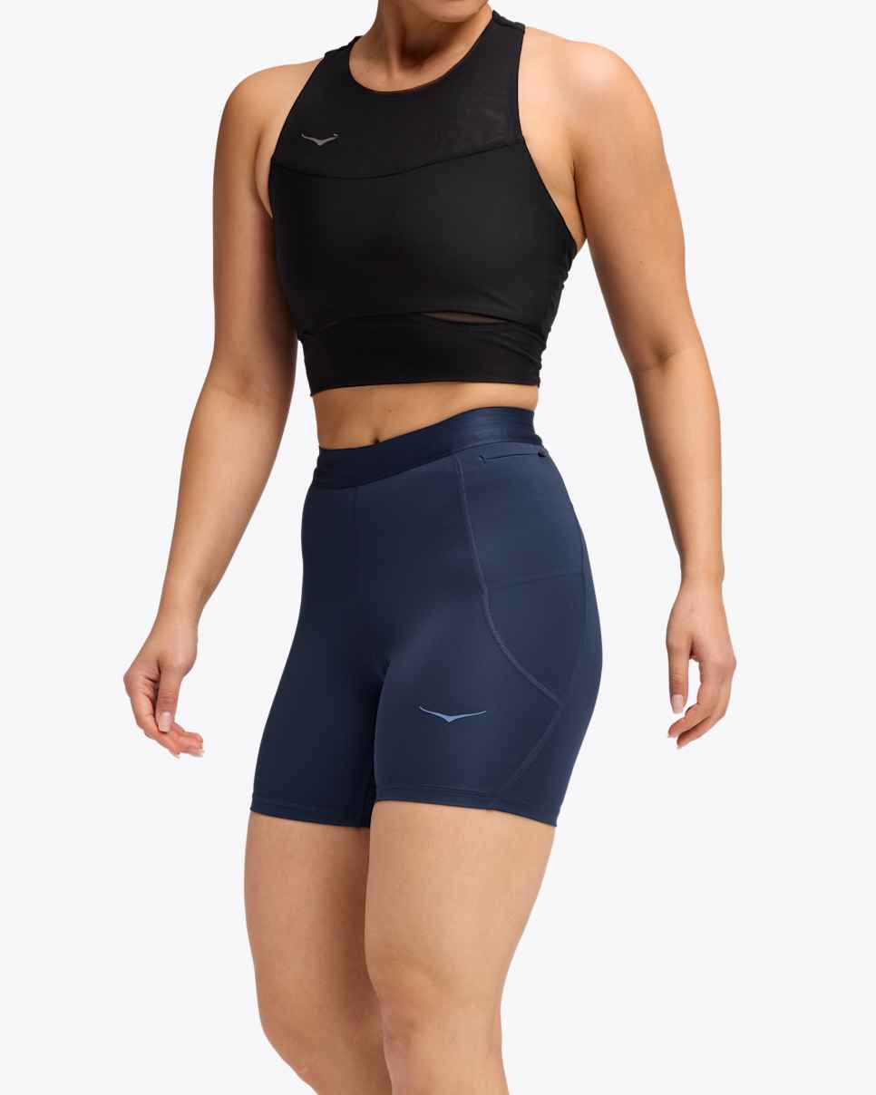 HOKA Novafly 6-inch gebreide korte broek in middernachtblauw