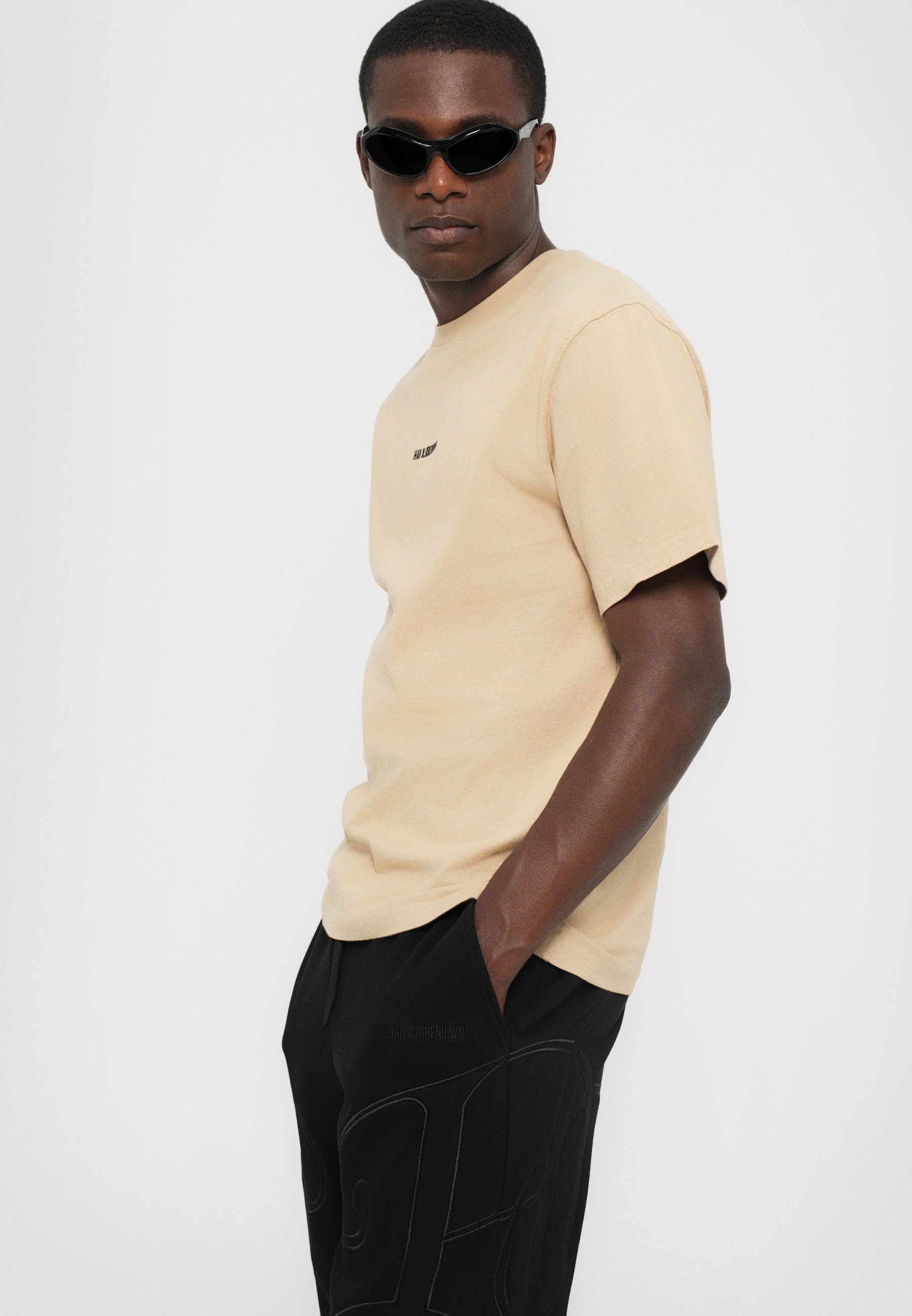Han Kjøbenhavn DAILY OVERSIZED TEE UNISEX - Basic T-shirt - zand