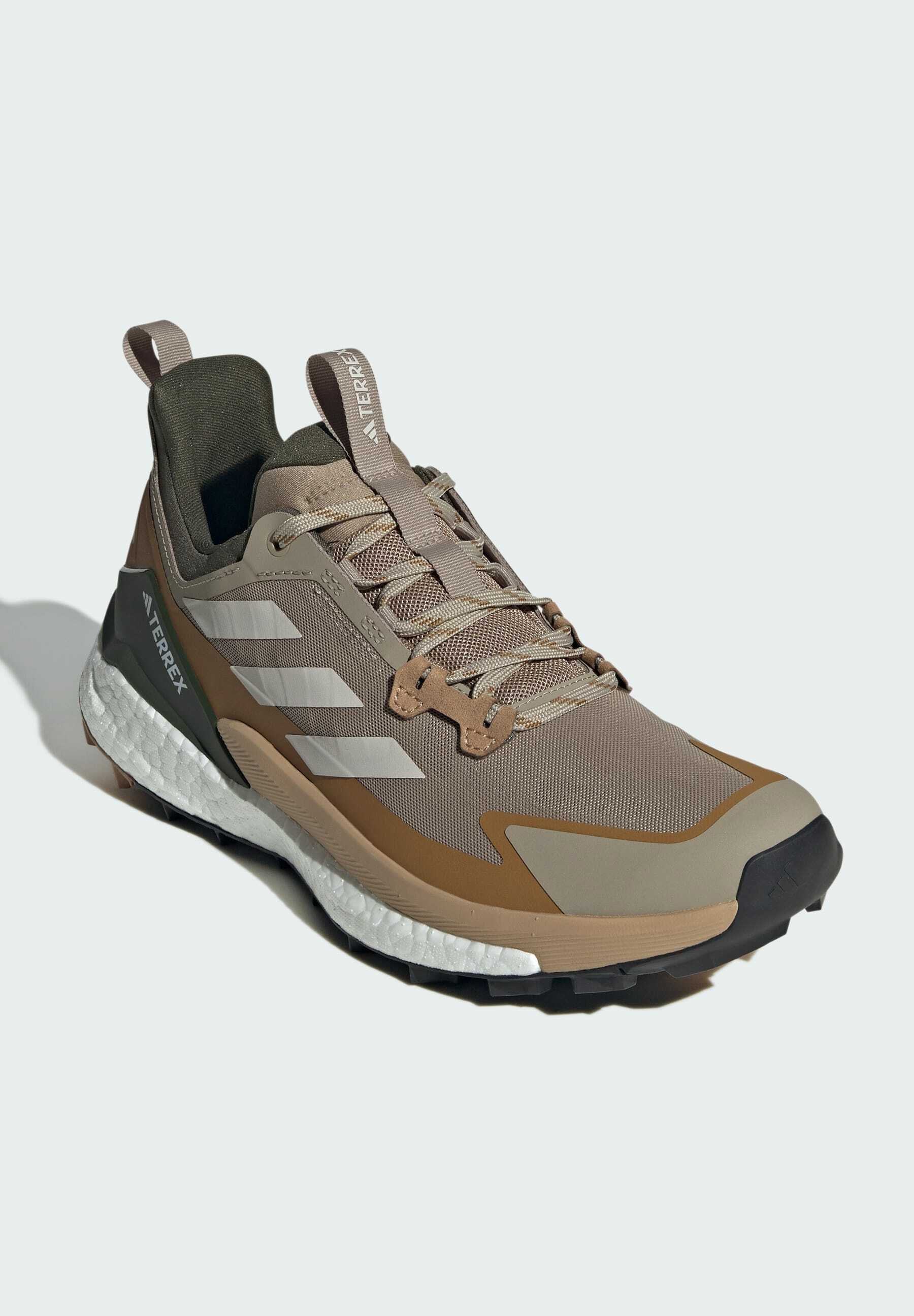 Adidas Terrex FREE LOW - Wanderschuhe - Blanch Cargo Beige Bronze Strata