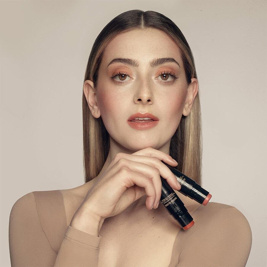 Nudestix Blush Nudies mat rumenilo za cijelo lice - 7 g