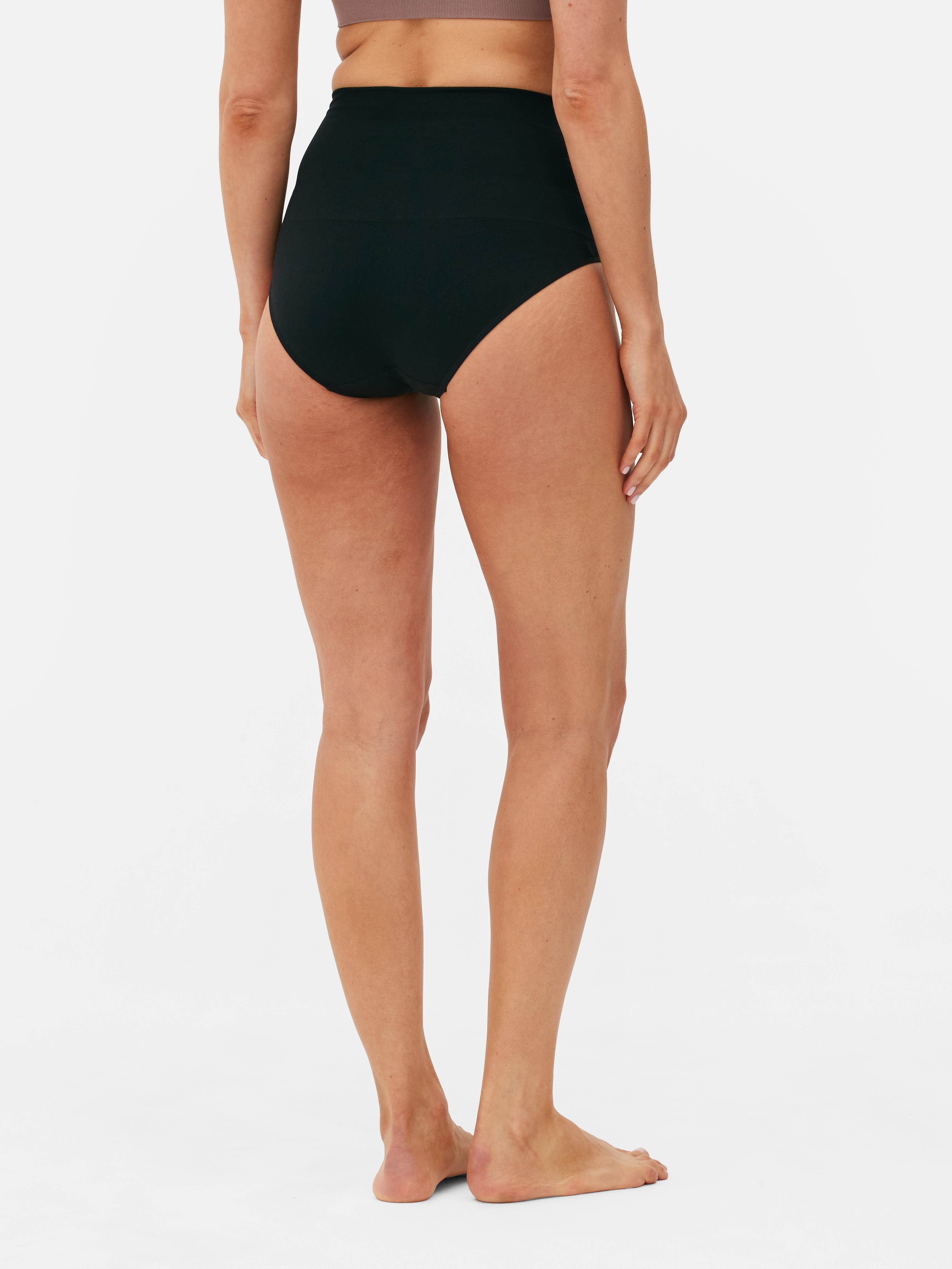 Slip modellanti a vita alta senza cuciture. Crea una silhouette impeccabile con questi slip modellanti a vita medio-alta.