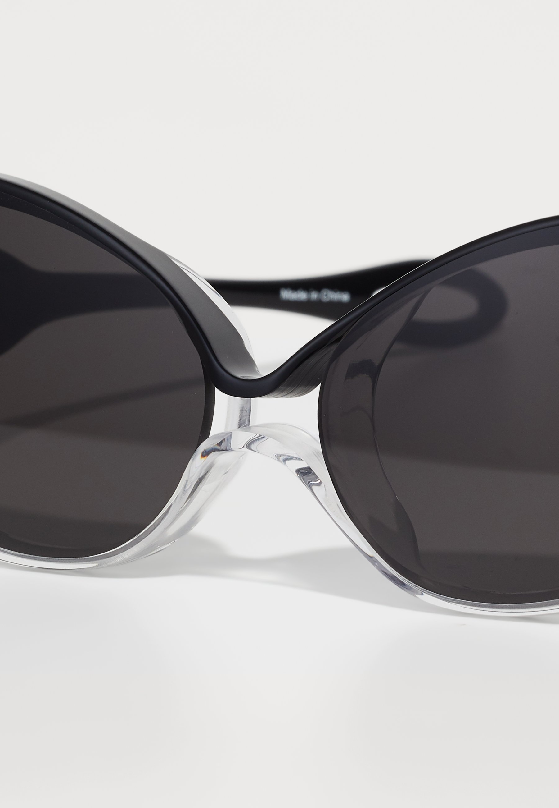 Henrik Vibskov UPSIDE DOWN GLASSES UNISEX - Occhiali da sole - trasparente/nero