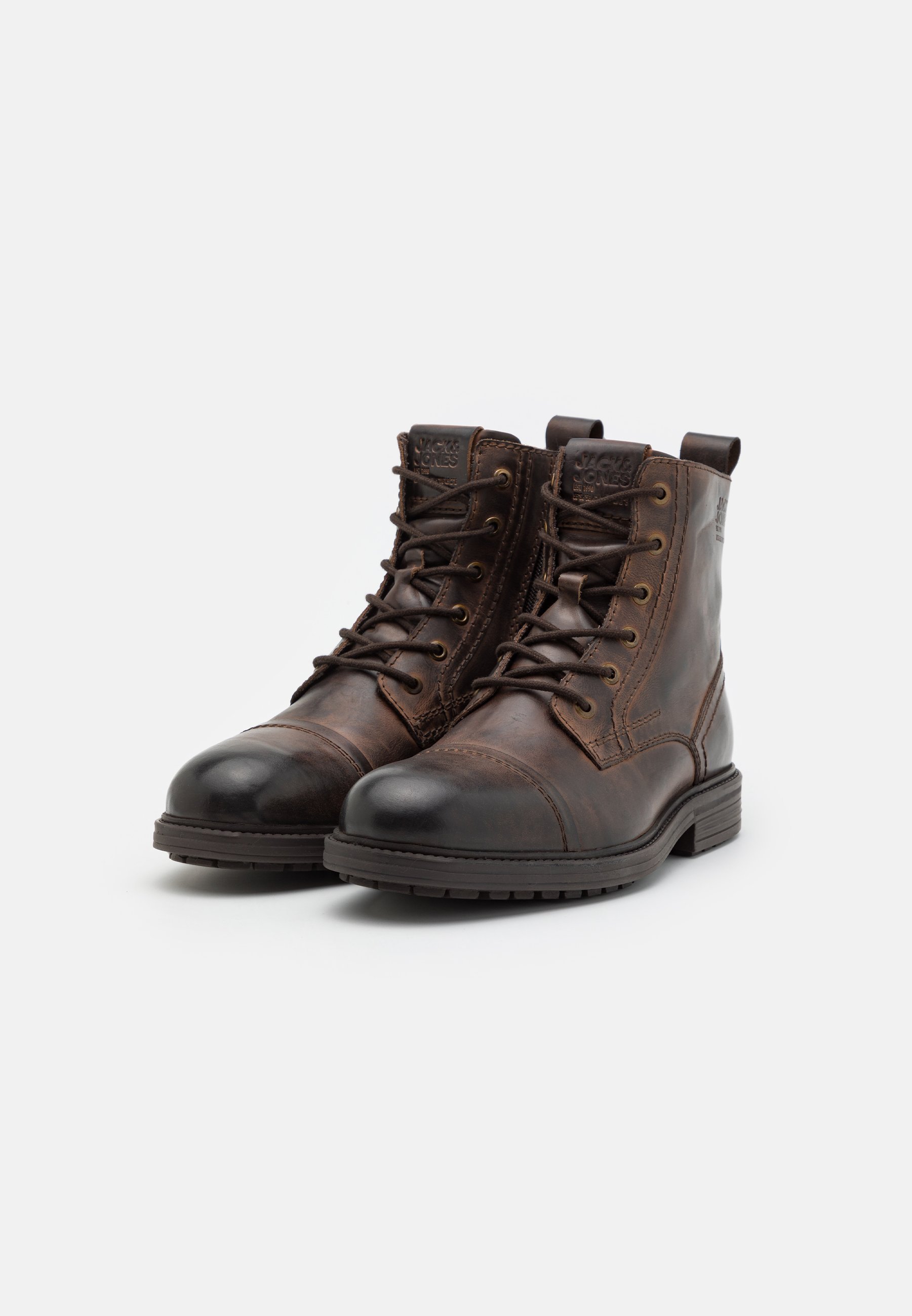 Jack & Jones JFWHOWARD - Enkellaarsjes met vetersluiting - cognac
