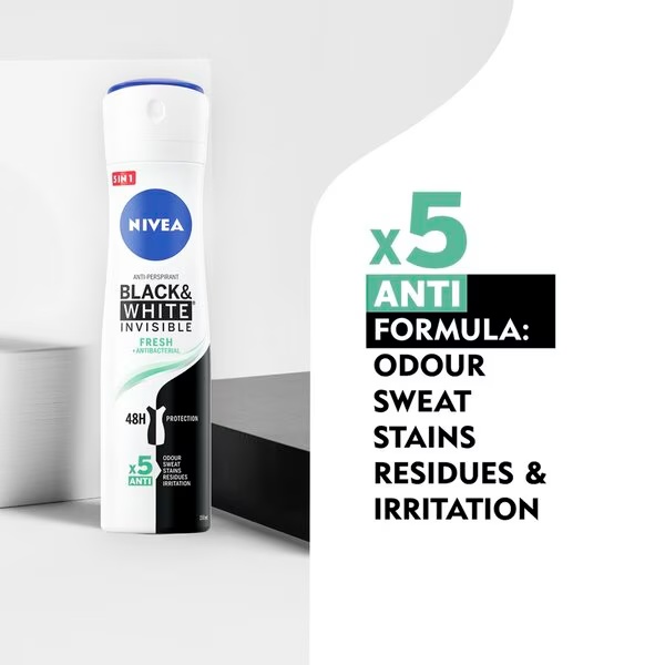 NIVEA Black & White Invisible Fresh antiperspirant v spreju 150 ml