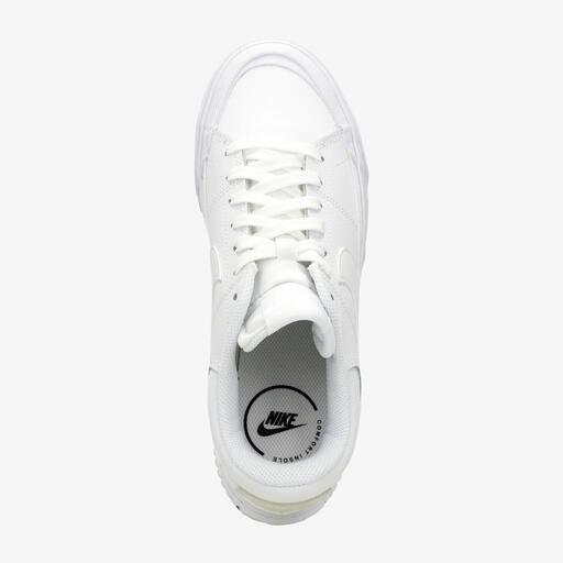  Nike Court Legacy
