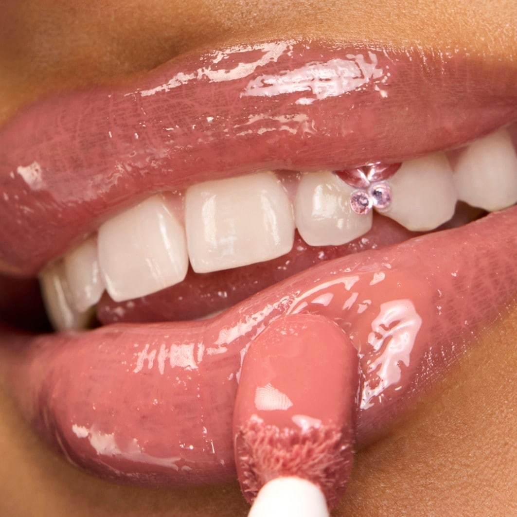 „Lancôme“ lūpų aliejus „Idôle Lip Idôle Juicytreat Lipoil Gloss“ – 9 ml